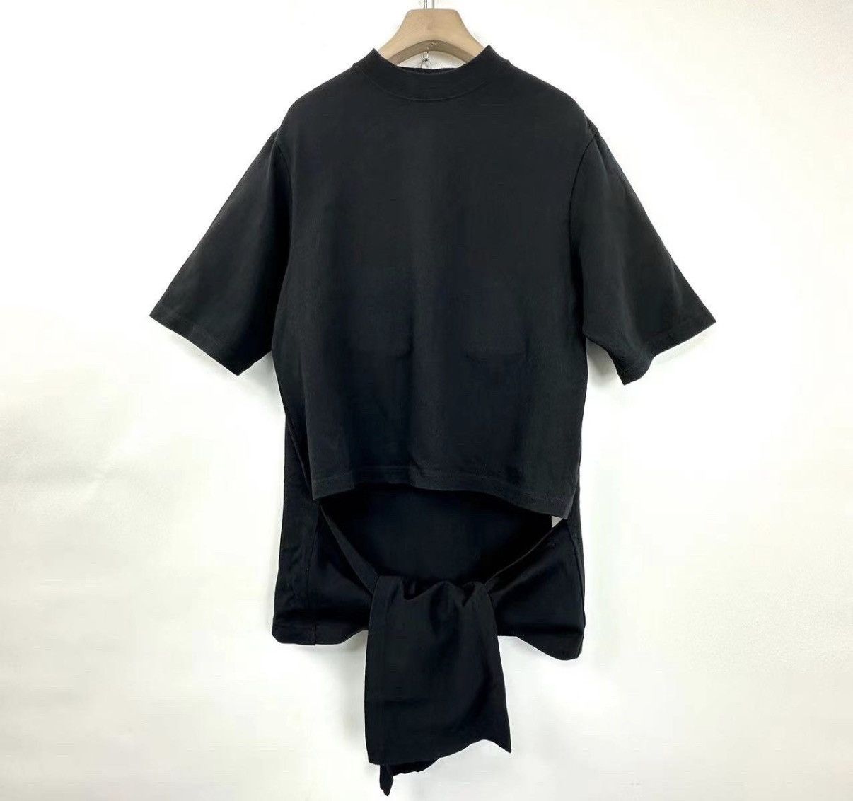 Balenciaga Balenciaga/Black High-Low Irregular Short Sleeve K12 Size US M / EU 48-50 / 2 - 3 Thumbnail