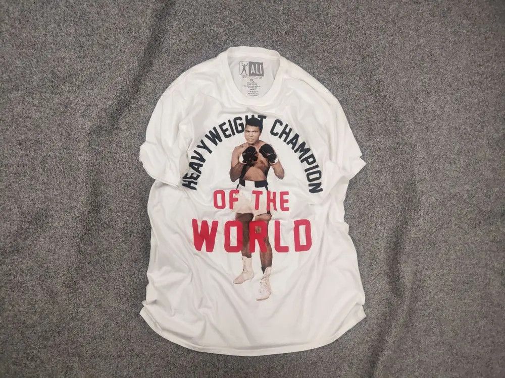 Vintage Vintage Muhammad Ali Logo Of the World White T-shirt Size US XL / EU 56 / 4 - 1 Thumbnail