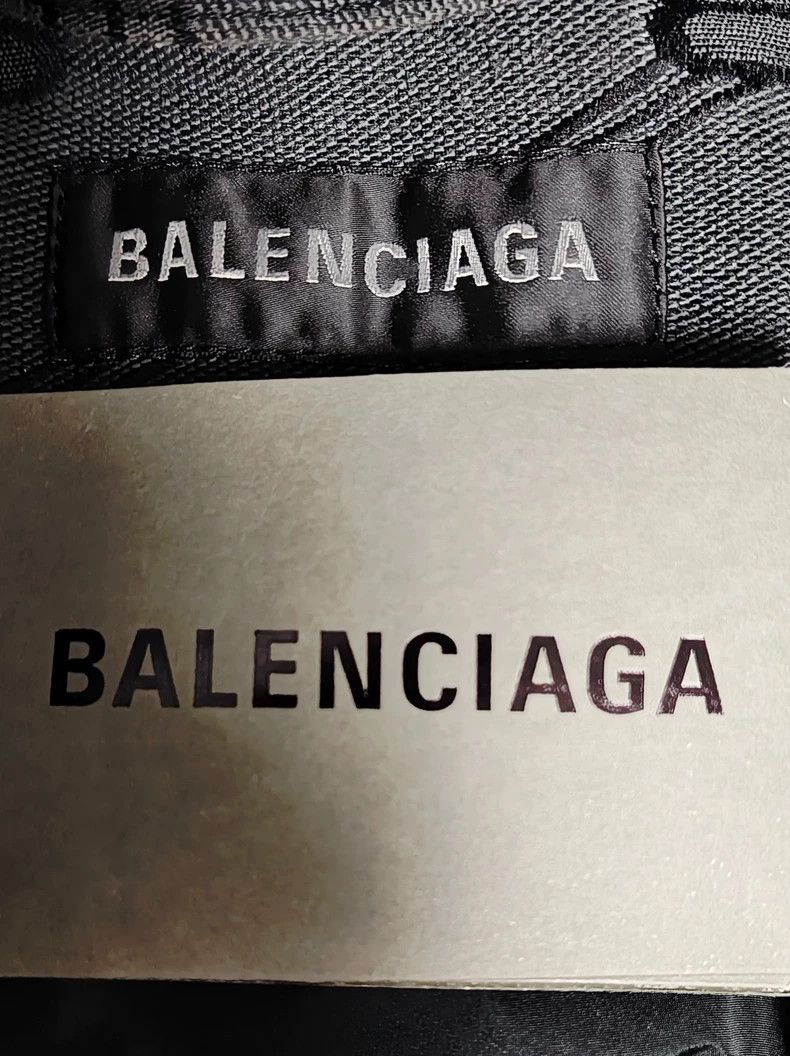 Balenciaga Balenciaga size 38 23SsPuffer BB monogram Limited Cotton Ja Size US M / EU 48-50 / 2 - 5 Thumbnail