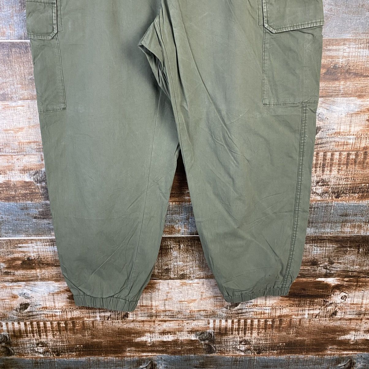 Japanese Brand DL Uniqlo Green Cargo Multipocket Joggers Pants #C892 Size US 35 - 6 Thumbnail