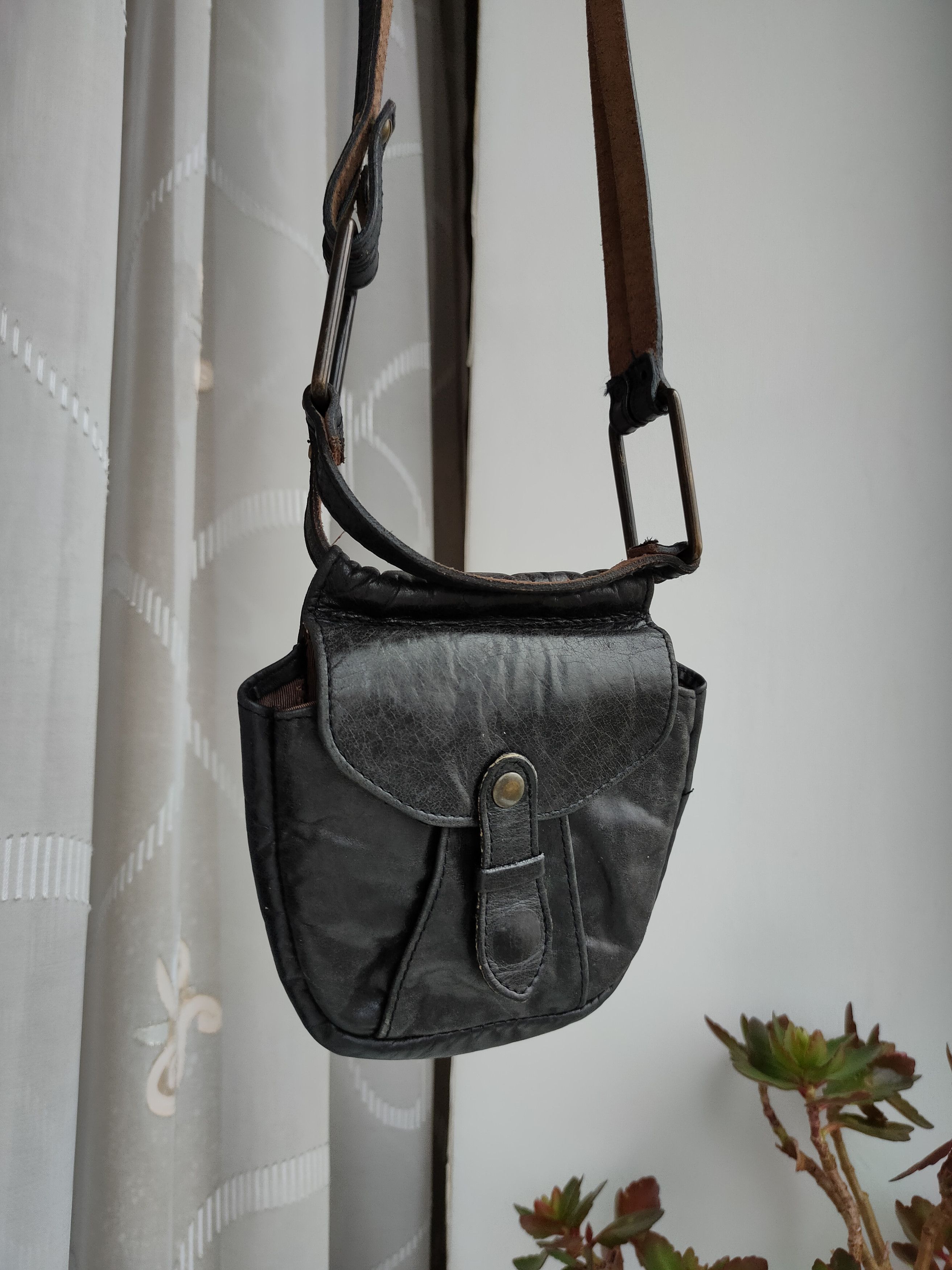 Genuine Leather Abaco Paris Small Vintage Leather Bag France Handbag Size ONE SIZE - 6 Thumbnail