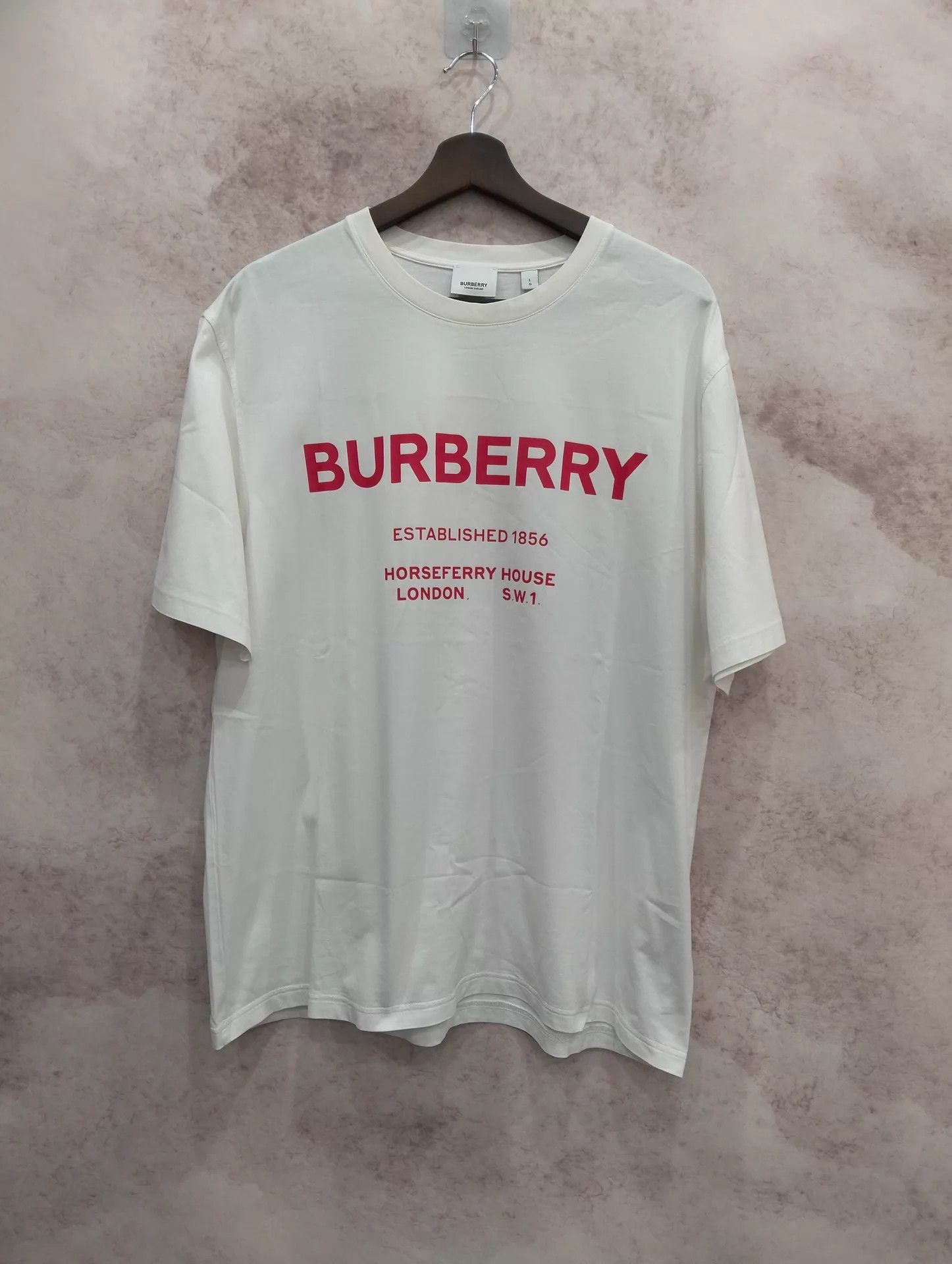 Burberry Burberry logo short sleeve T-shirt size L 98 new Size US L / EU 52-54 / 3 - 1 Thumbnail