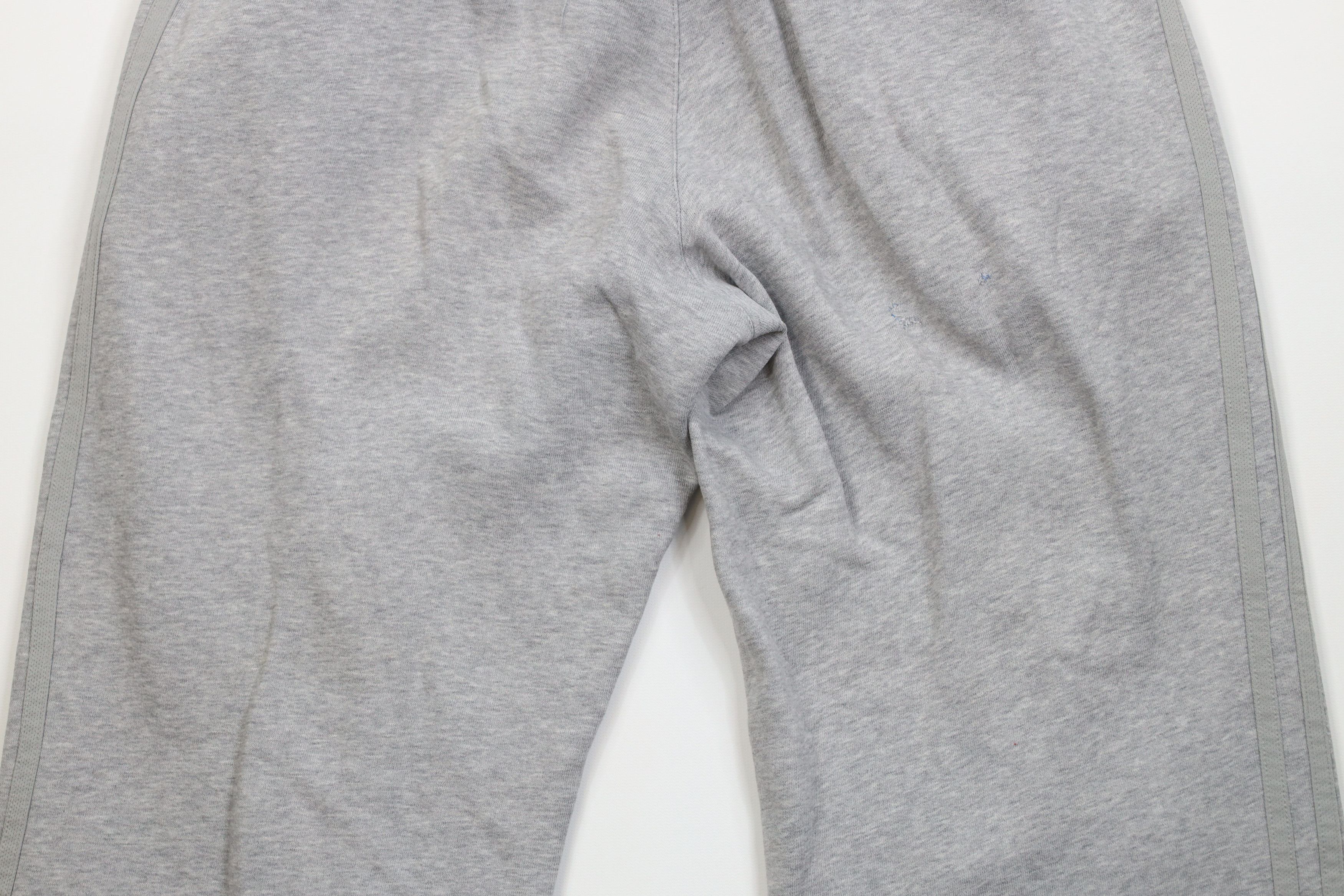 Adidas Vintage Y2K Adidas Spell Out Striped Wide Leg Sweatpants Size US 32 / EU 48 - 14 Thumbnail