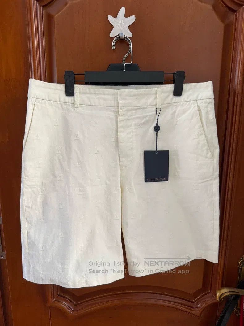 Louis Vuitton Louis Vuitton size US 50 Full embroidered logo shorts Size US 34 / EU 50 - 1 Thumbnail