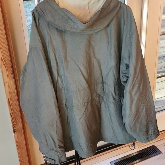 Eastern Mountain Sports Eastern Mountain Sports EMS Waterproof Hooded Cinched Pocket Size US XL / EU 56 / 4 - 10 Thumbnail