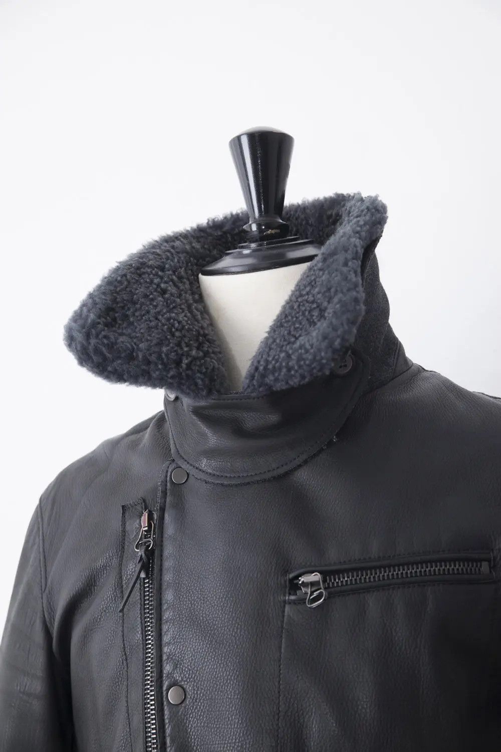 Lanvin Lanvin leather perfecto w military details Size US M / EU 48-50 / 2 - 4 Thumbnail