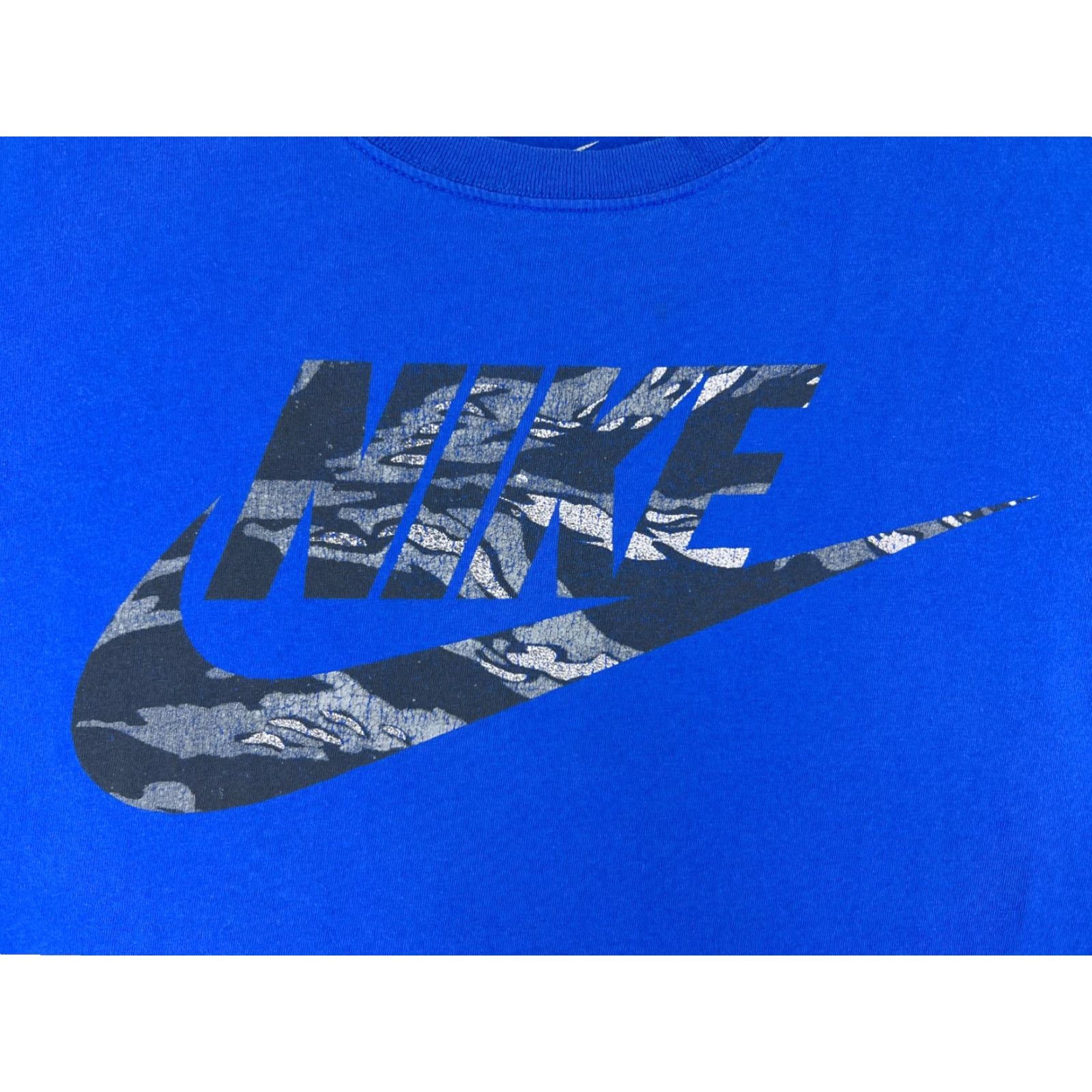 Nike Nike Shirt Mens S Blue Camouflage Short Sleeve Crew Neck 100% Cotton Sports Nike Shirt Mens S Blue Camouflage Short Sleeve Crew Neck 100% Cotton Size US S / EU 44-46 / 1 - 3 Thumbnail