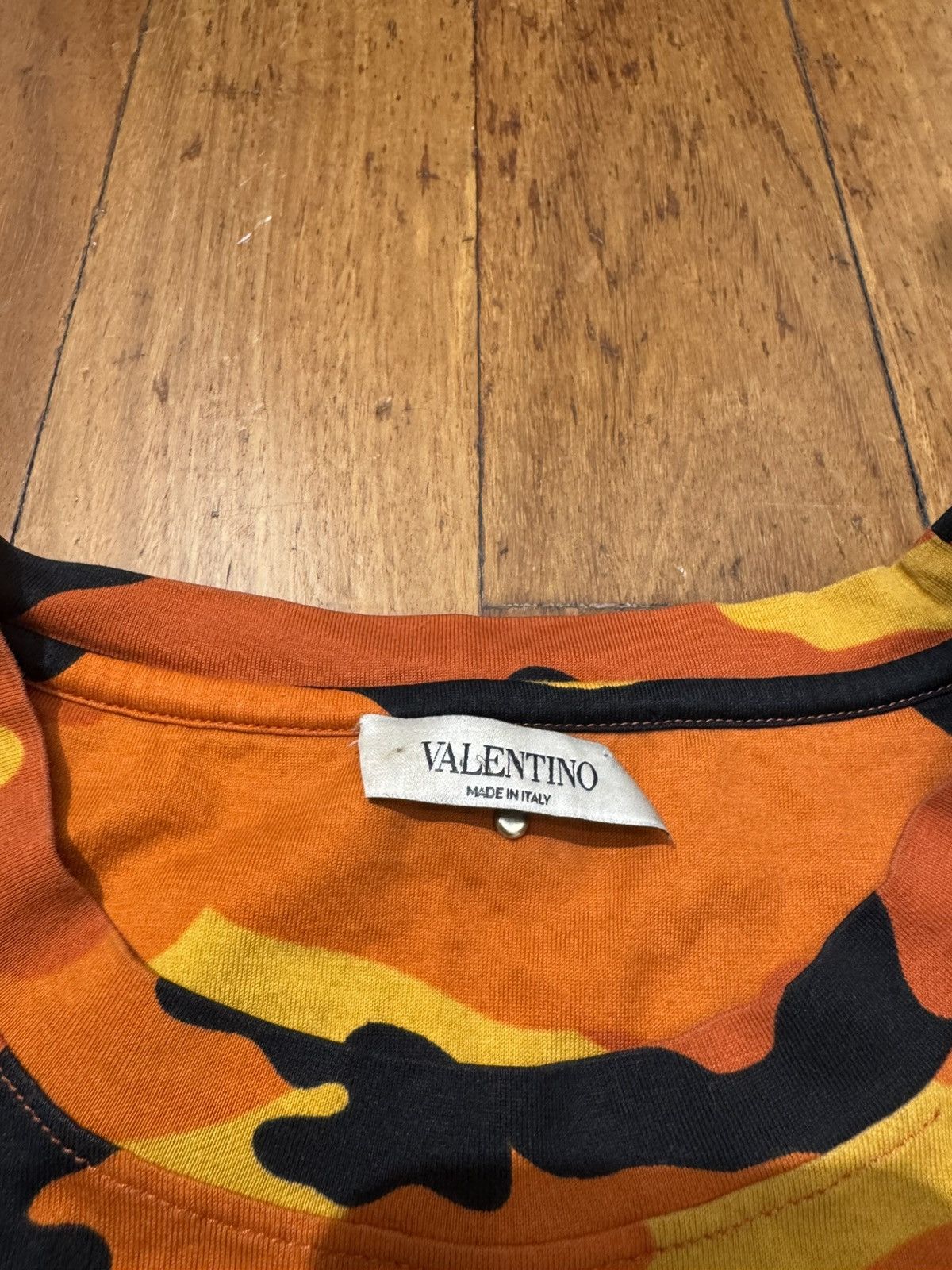 Valentino Valentino Orange Camo Tee Size US M / EU 48-50 / 2 - 3 Thumbnail