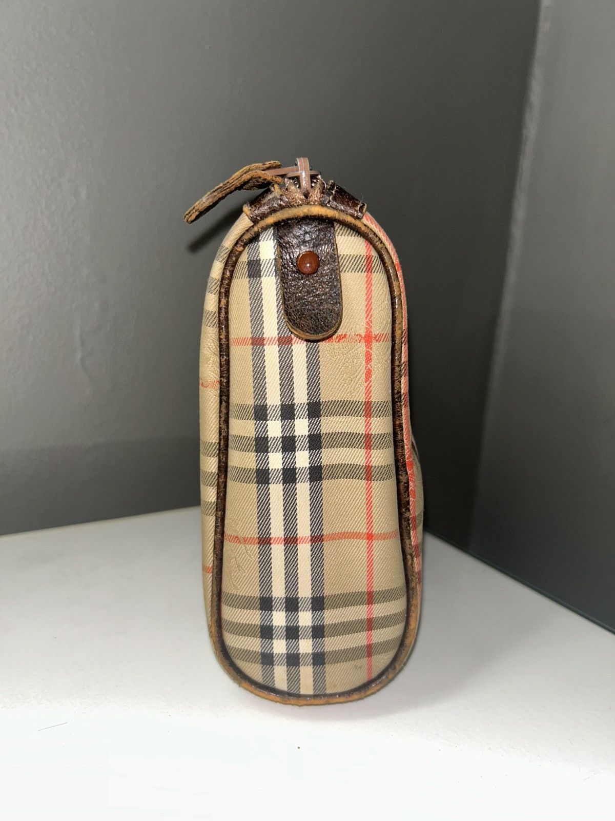 Burberry Vintage Burberry Nova Check Canvas Clutch Bag Size ONE SIZE - 8 Thumbnail