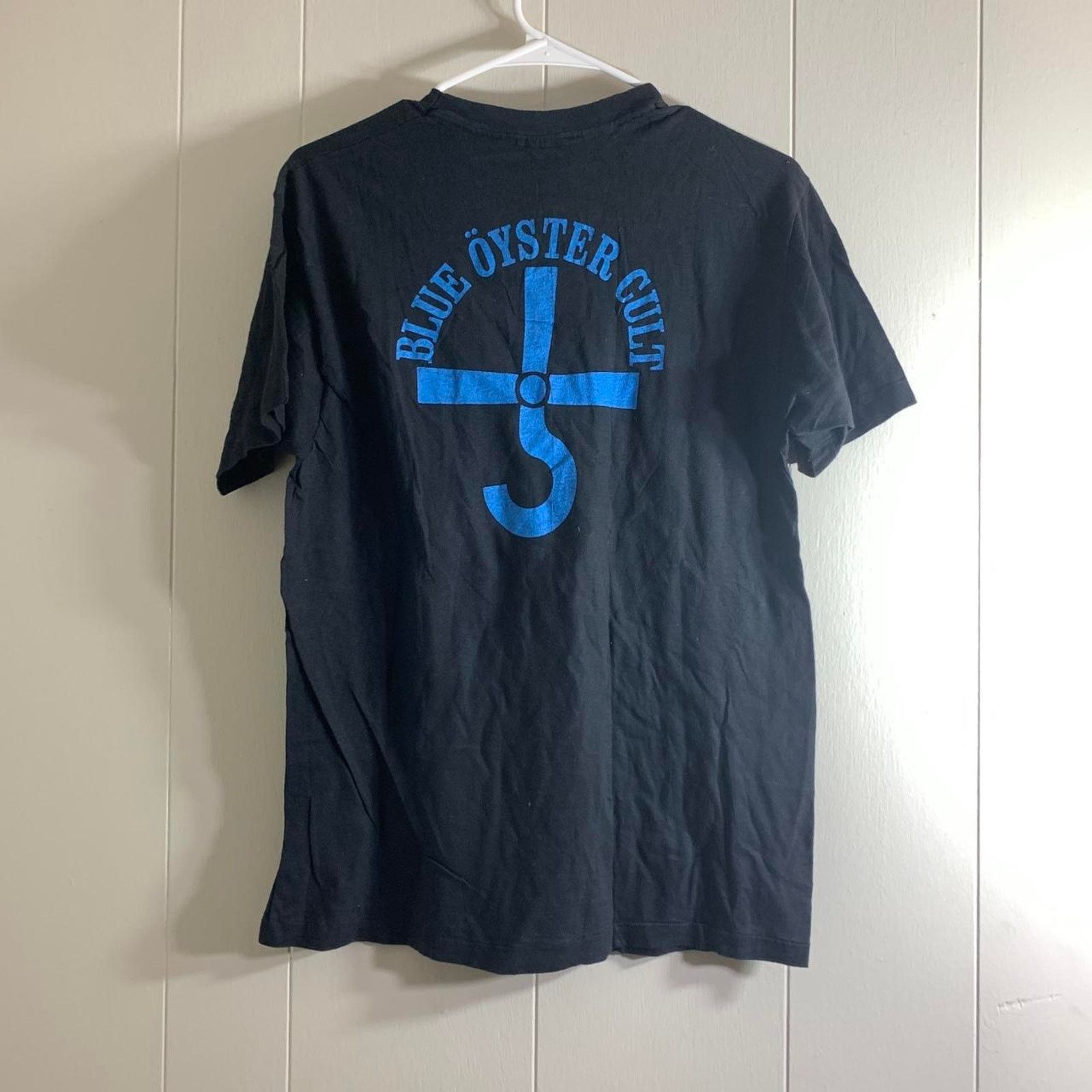 Hanes 1981 BLUE OYSTER CULT Fire Of Unknown Origin tee shirt LARGE Size US L / EU 52-54 / 3 - 6 Thumbnail