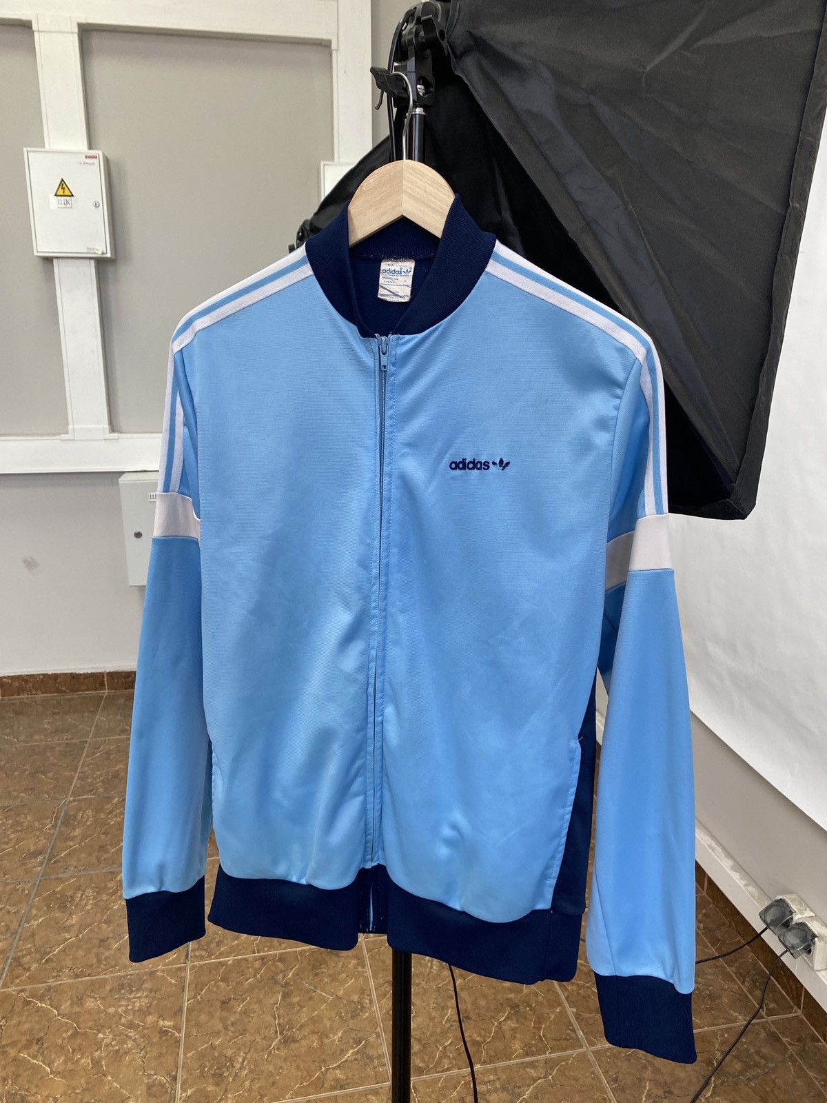 Adidas Vintage 80s Adidas Retro Zip Hoodie Olympic Style Rare Y2K Size US L / EU 52-54 / 3 - 1 Thumbnail
