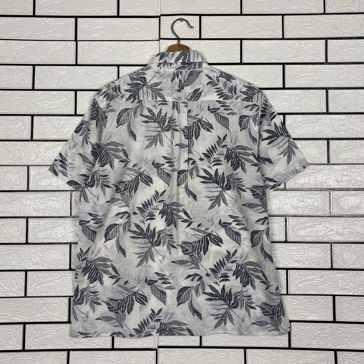 Toyo Enterprises Ani Ani Styled In Hawaii Rayon Shirt Button Full Print Size US L / EU 52-54 / 3 - 9 Thumbnail