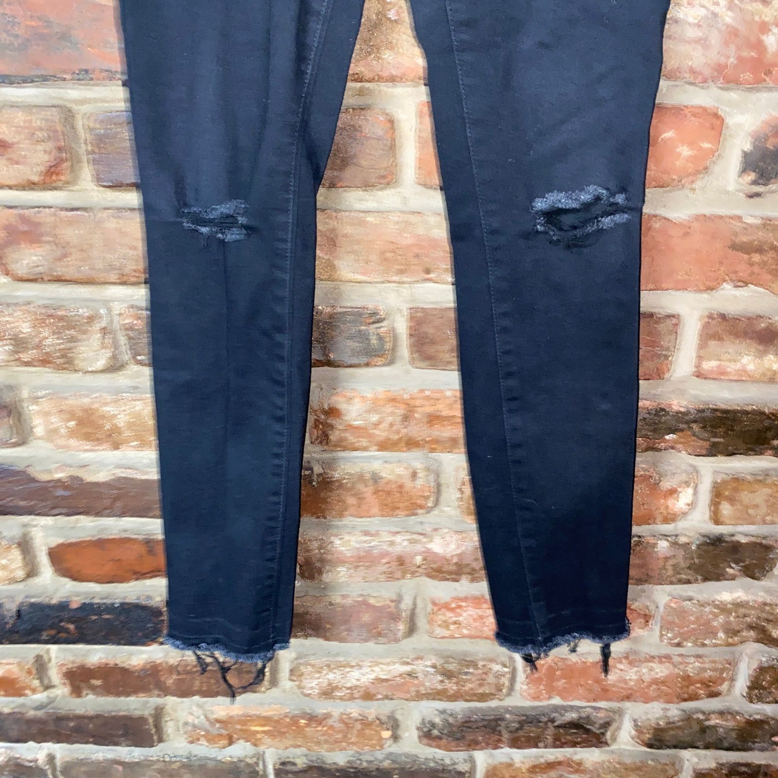 William Rast William Rast Black Distressed Denim Skinny Ankle Jeans 25 Size 25" / US 0 / IT 36 - 3 Thumbnail