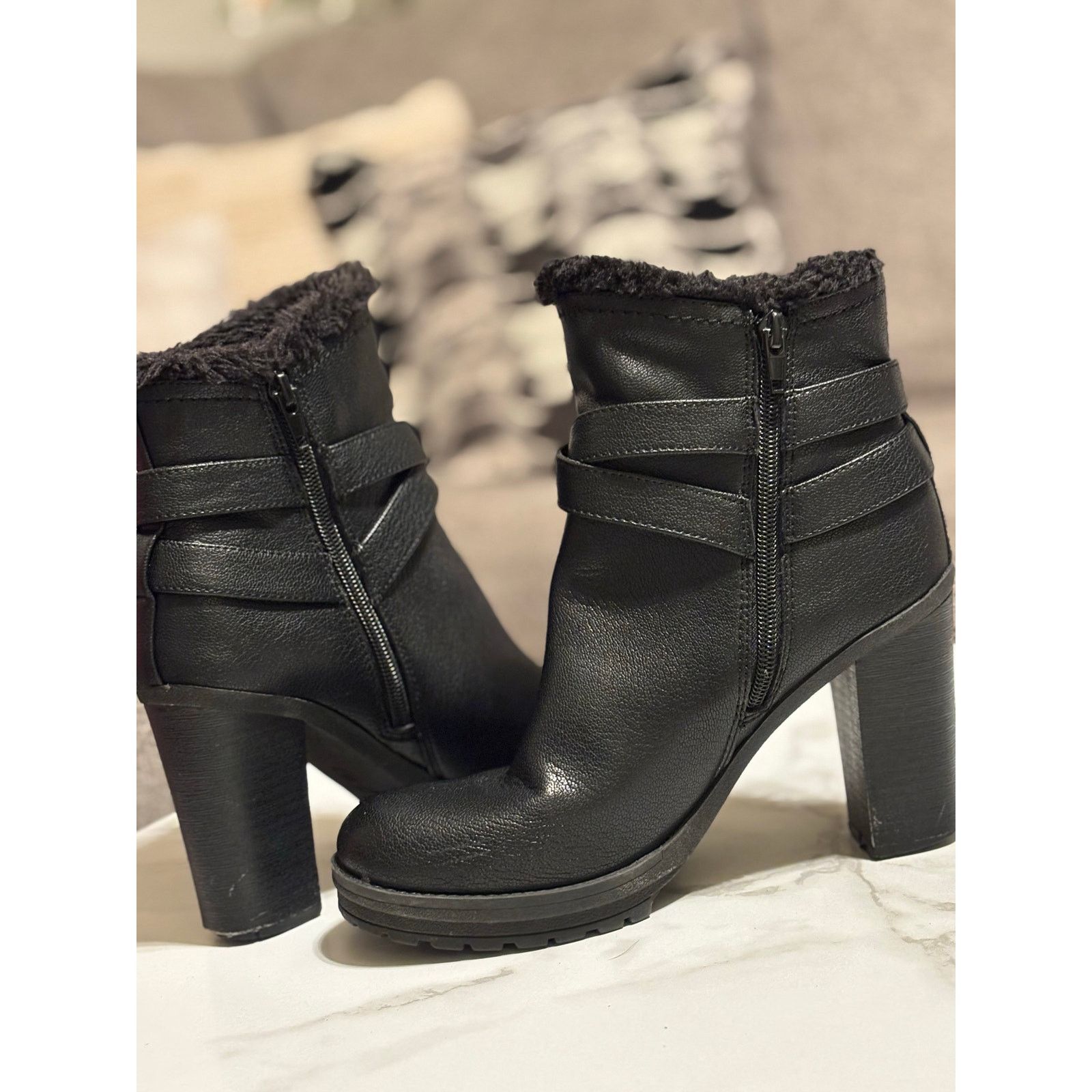 Guess Guess Size 7.5 Womens Leather Fur Boots Size US 7.5 / IT 37.5 - 8 Thumbnail