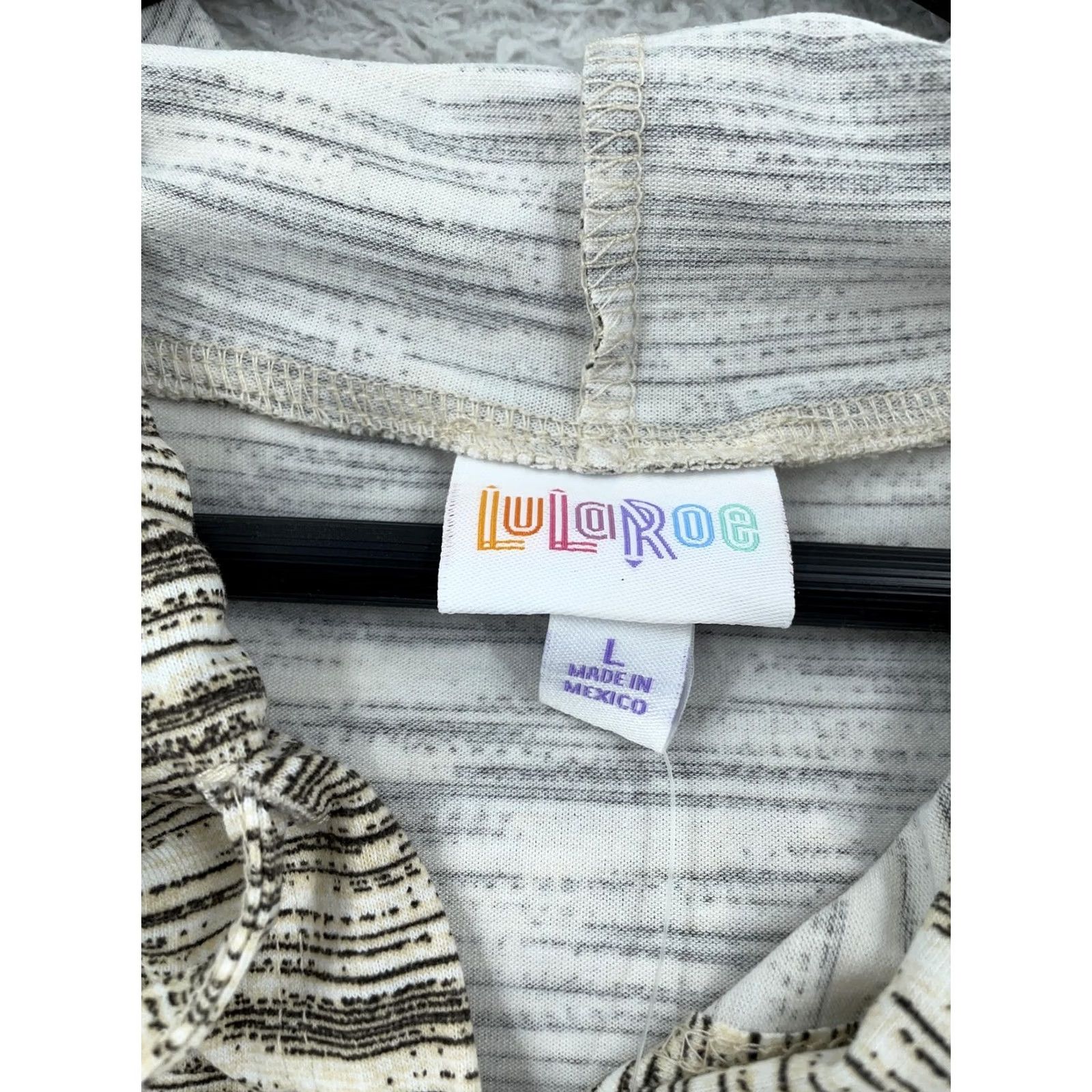 Vintage LuLaRoe Brittany Hooded Top Womens L Beige Black Striped Sleeveless Pullover Shirt Tank Sportswear Casual Size L / US 10 / IT 46 - 6 Thumbnail