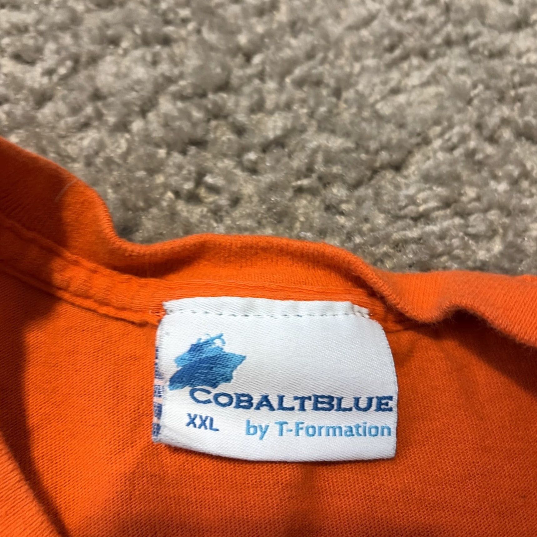NCAA VINTAGE Florida Gators Gator Island Graphic Orange NCAA T-Shirt 2XL Mens Size US XXL / EU 58 / 5 - 5 Thumbnail