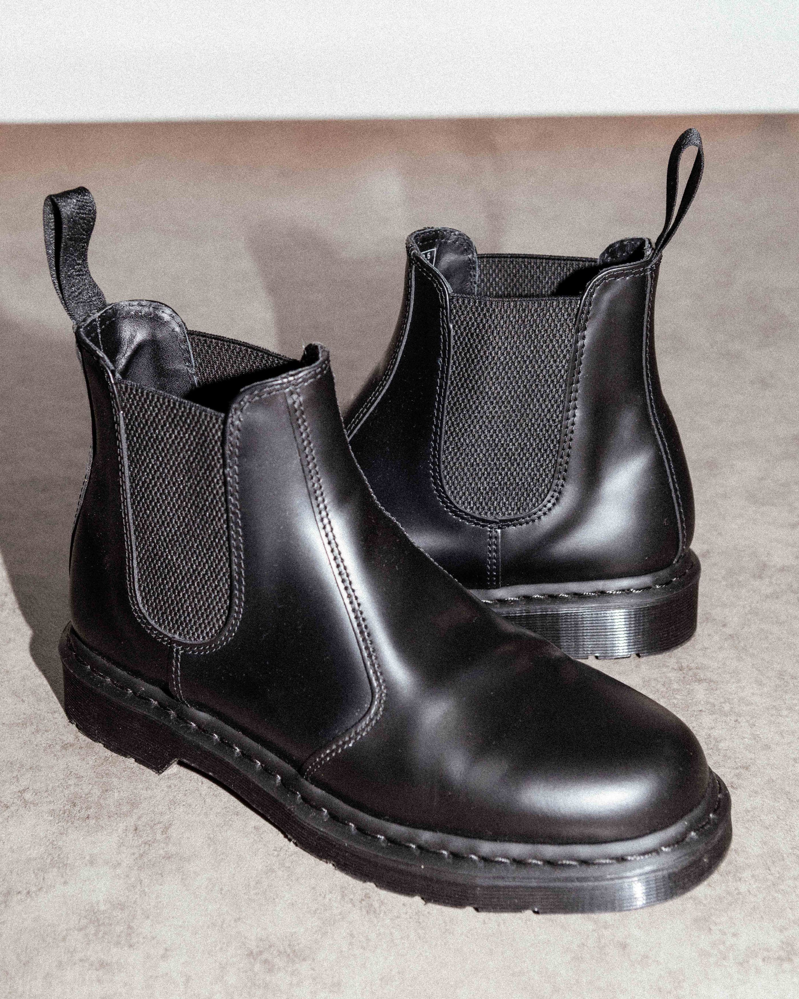 Dr. Martens Dr. Martens 2967 Mono Chelsea - leather boots, new with box Size US 10.5 / EU 43-44 - 2 Thumbnail