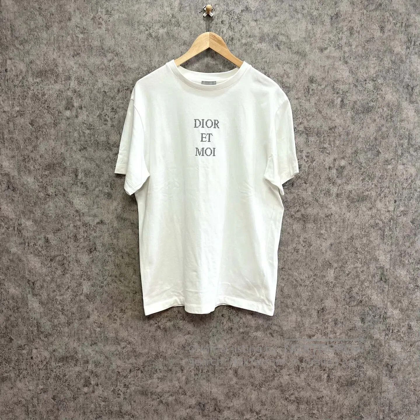 Dior × Kaws Dior X KAWS Bubble letter T - Size L | Grailed