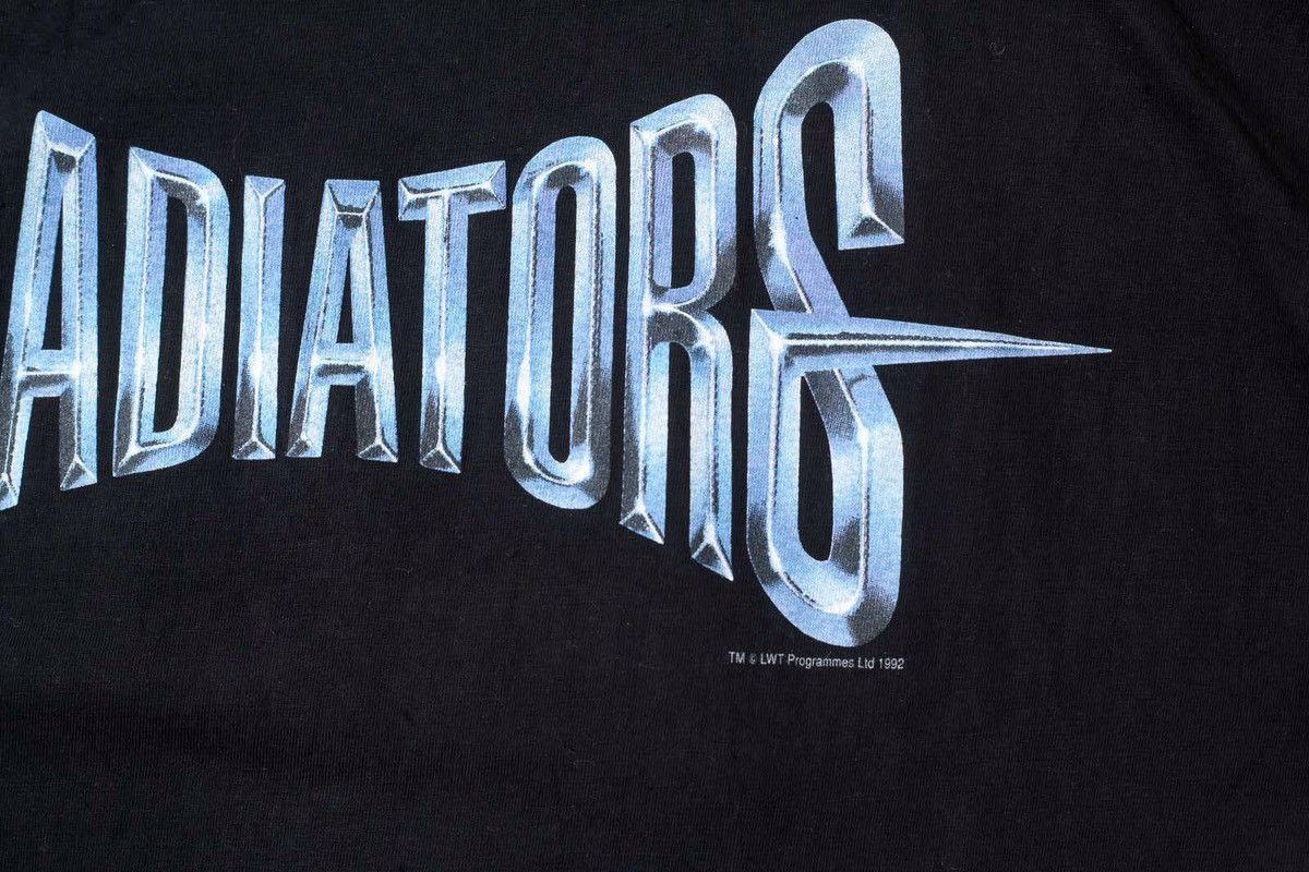Vintage Vintage 1992 Gladiators Logo T-Shirt British TV Series Size US XL / EU 56 / 4 - 8 Thumbnail
