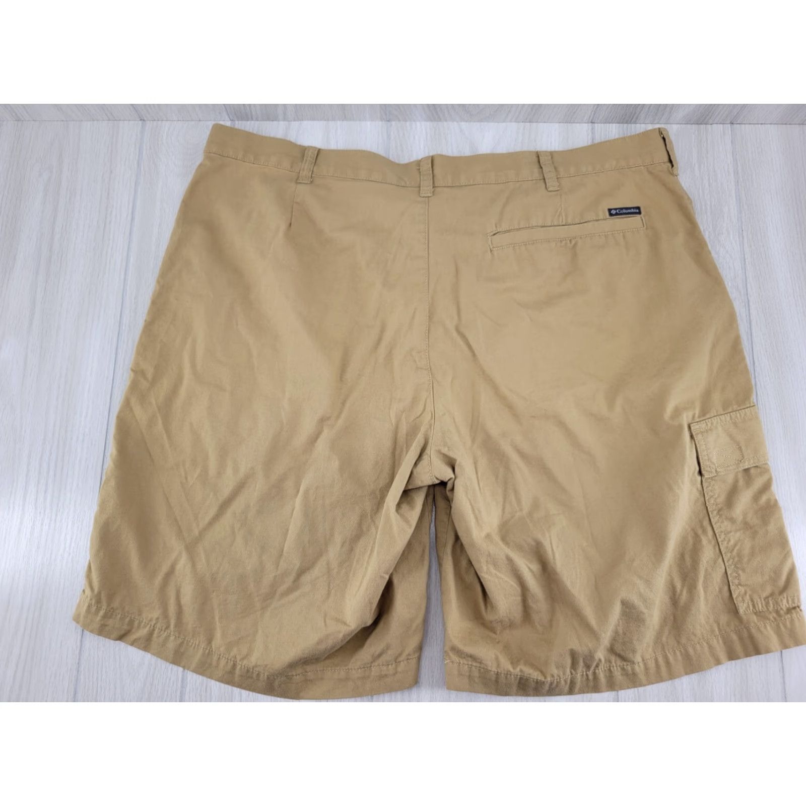 Vintage Columbia Men's Casual Shorts Khaki Tan Size 40W 10L Canvas Belted Pockets Size US 40 / EU 56 - 4 Thumbnail