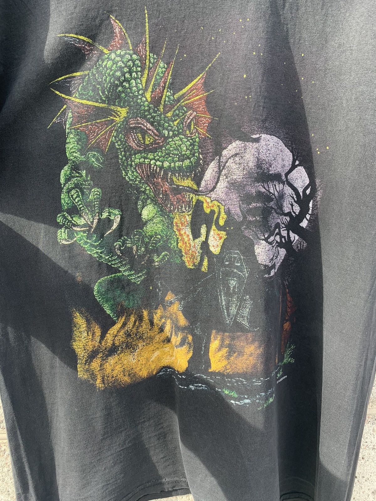 Liquid Blue × Vintage Vintage Knight Dragon T Shirt y2k Size US M / EU 48-50 / 2 - 2 Thumbnail