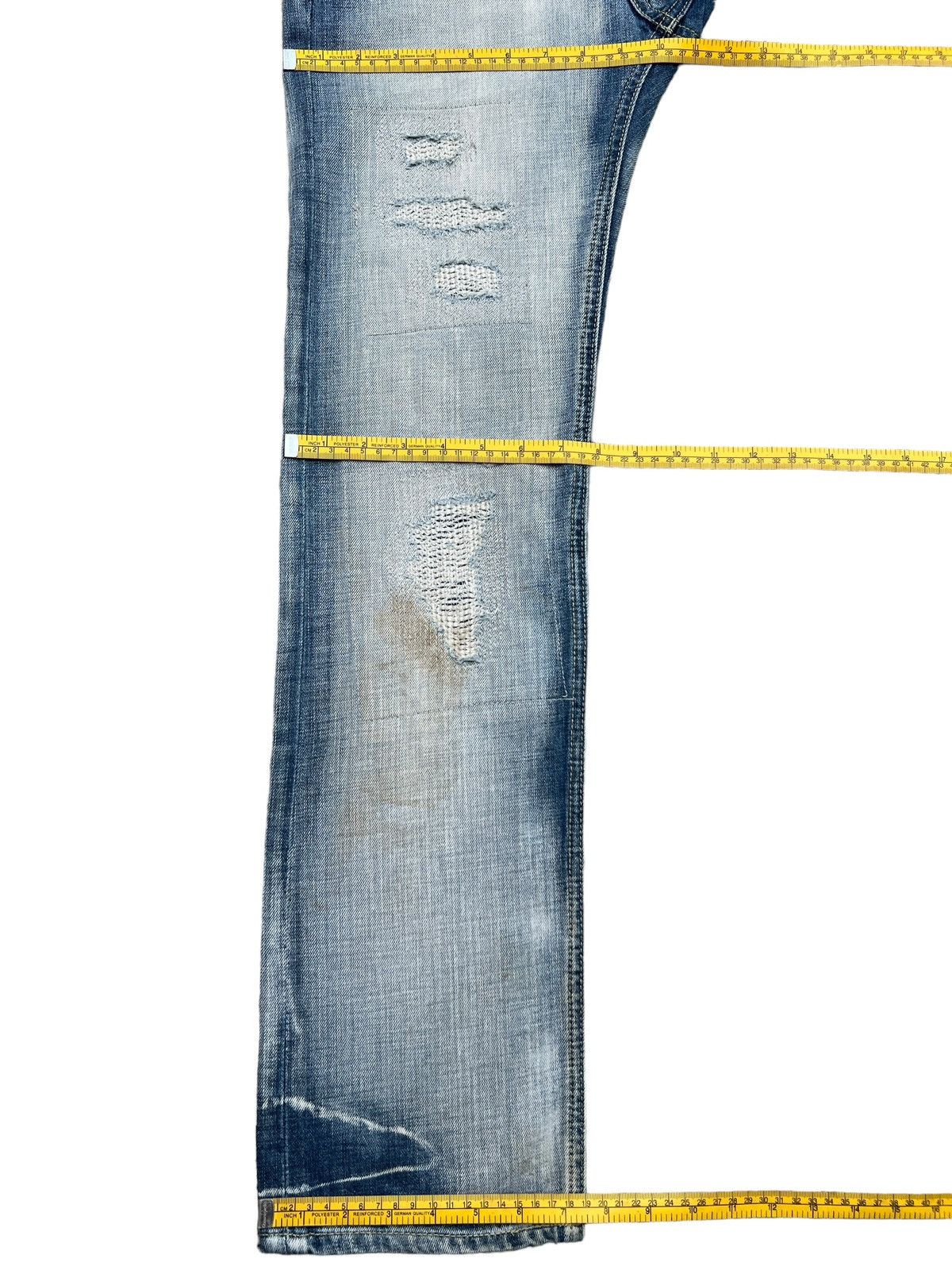 Japanese Brand RadCustom Limited Edition Skull Distressed Patch Jeans 28x31 Size 28" / US 6 / IT 42 - 13 Thumbnail