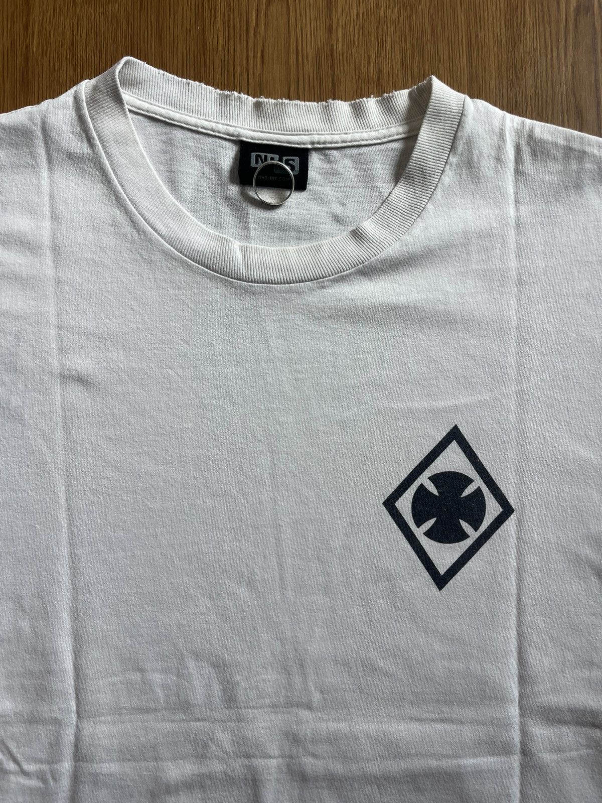 Independent Truck Co. Vintage INDEPENDENT TRUCKS Skateboard 00’s Tshirt Size US L / EU 52-54 / 3 - 6 Thumbnail