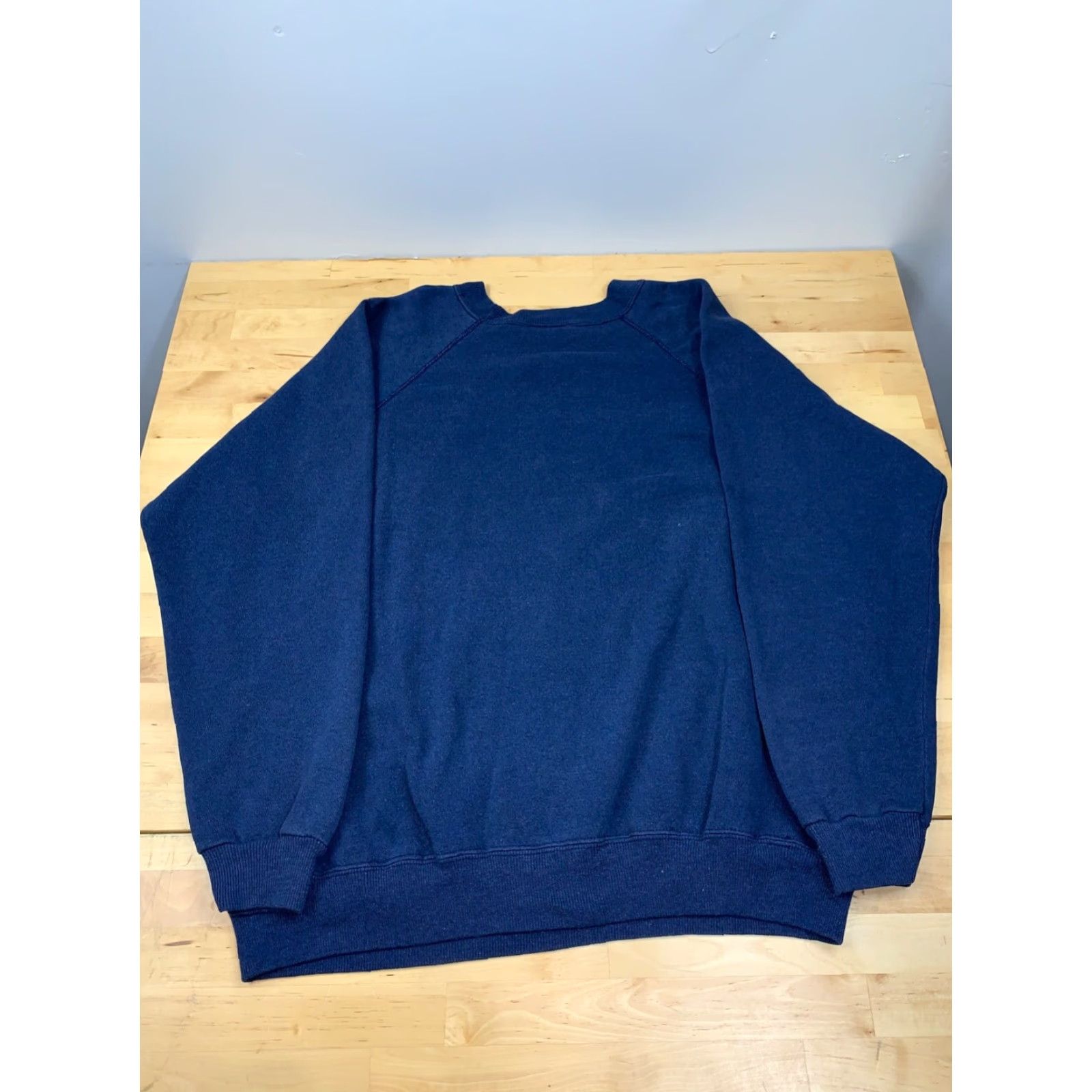 Hanes VINTAGE Hanes Solid Pullover Sweater Shirt L Casual Blue 1990s Mens Size US L / EU 52-54 / 3 - 2 Thumbnail