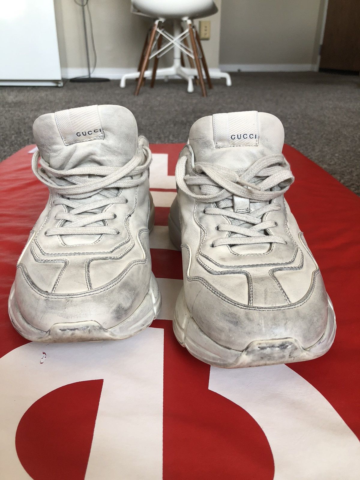 Gucci rhyton distressed store