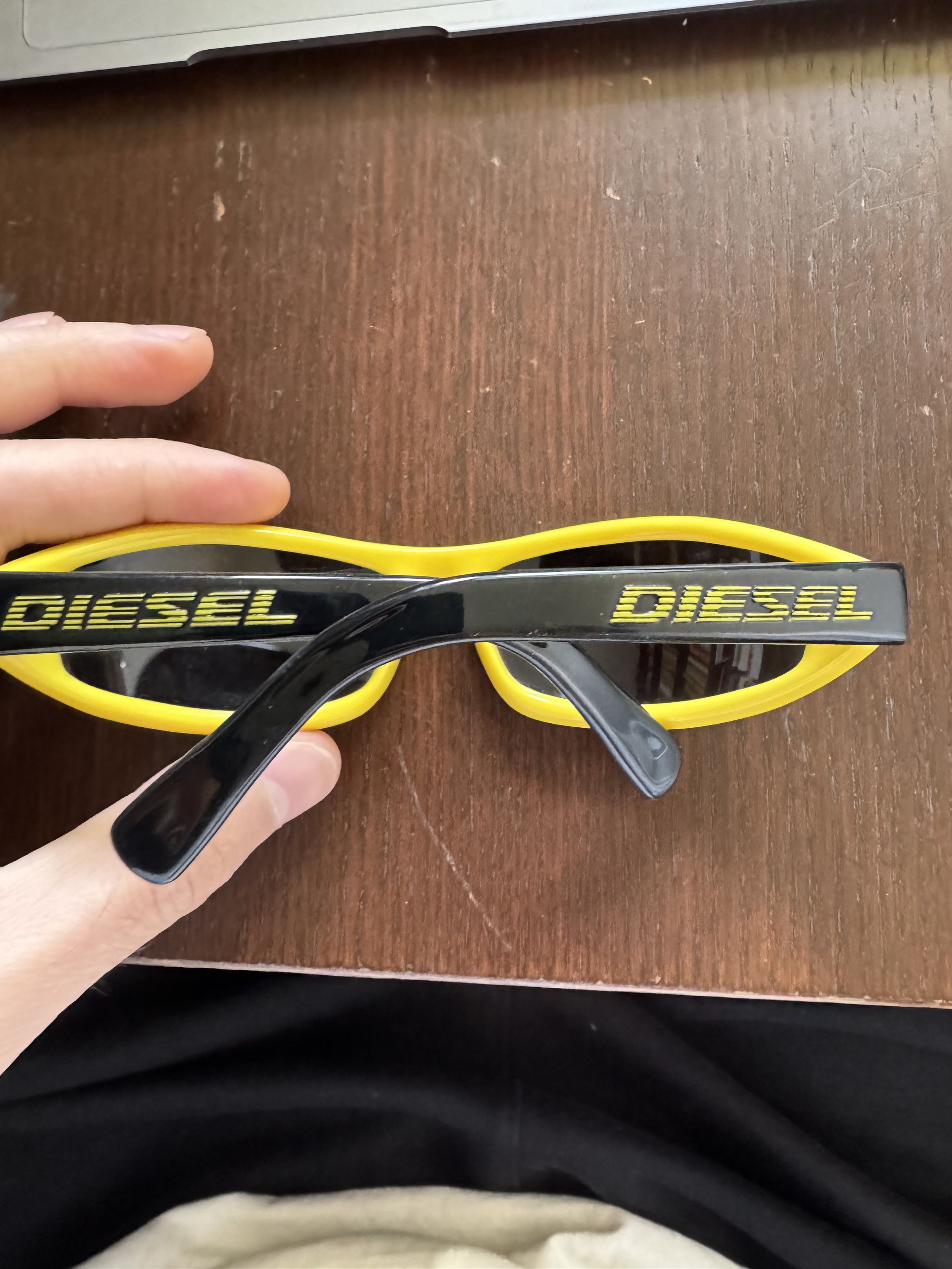 Diesel Diesel '90s Black & Yellow Sport Plastic Sunglasses Size ONE SIZE - 5 Thumbnail