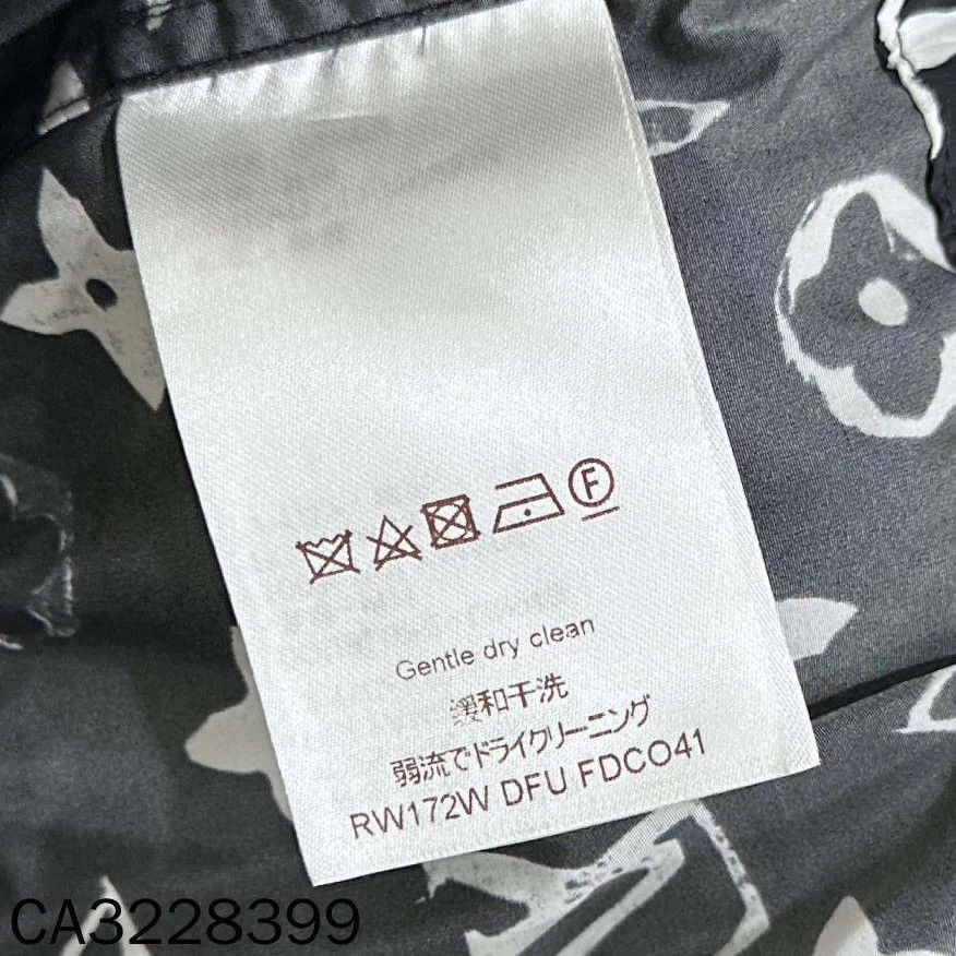 Louis Vuitton LV Monogram All Over Long Jacket 38 Size S / US 4 / IT 40 - 5 Thumbnail