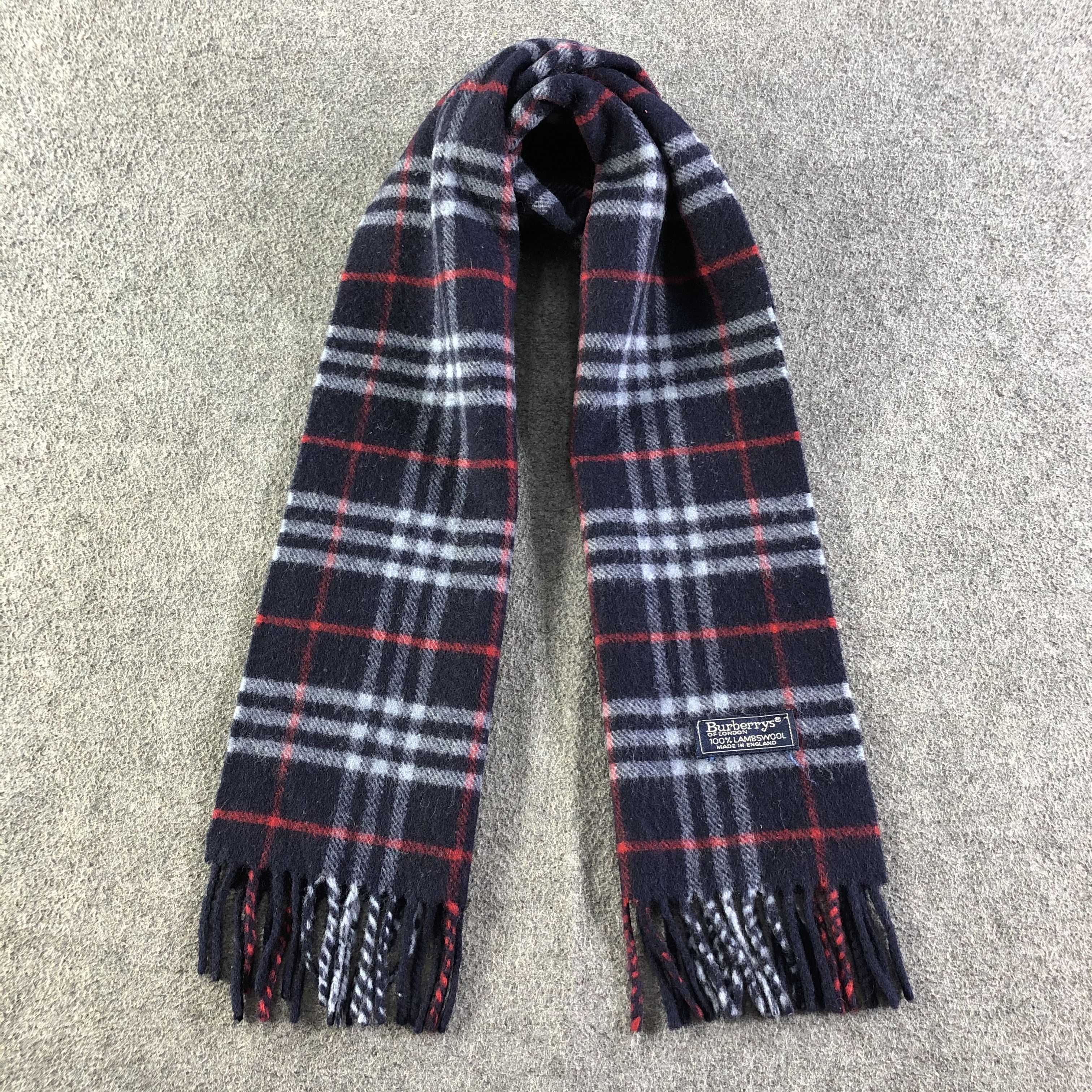 Burberry Burberry Scarf / Muffler / Neckwear P672 Size ONE SIZE - 1 Thumbnail