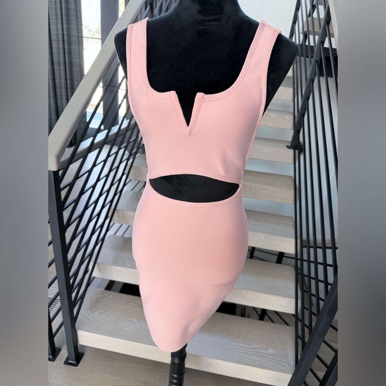 Other New Chic Bodycon Backless Dusty Pink Dress size S Size S / US 4 / IT 40 - 7 Thumbnail