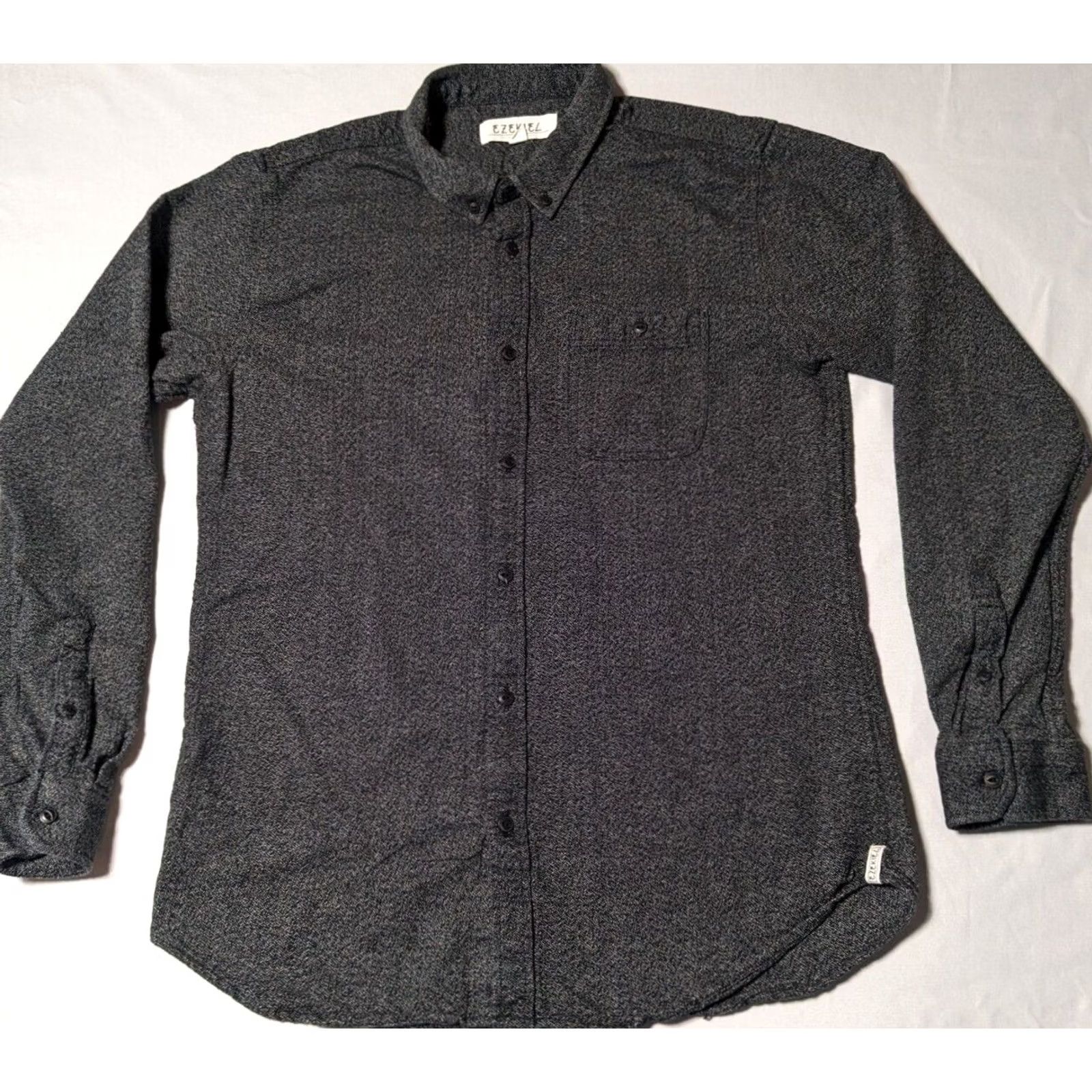 Vintage EZEKIEL Men Large Charcoal Heavy Cotton Long Sleeve Button-Down Shirt Size US L / EU 52-54 / 3 - 3 Thumbnail