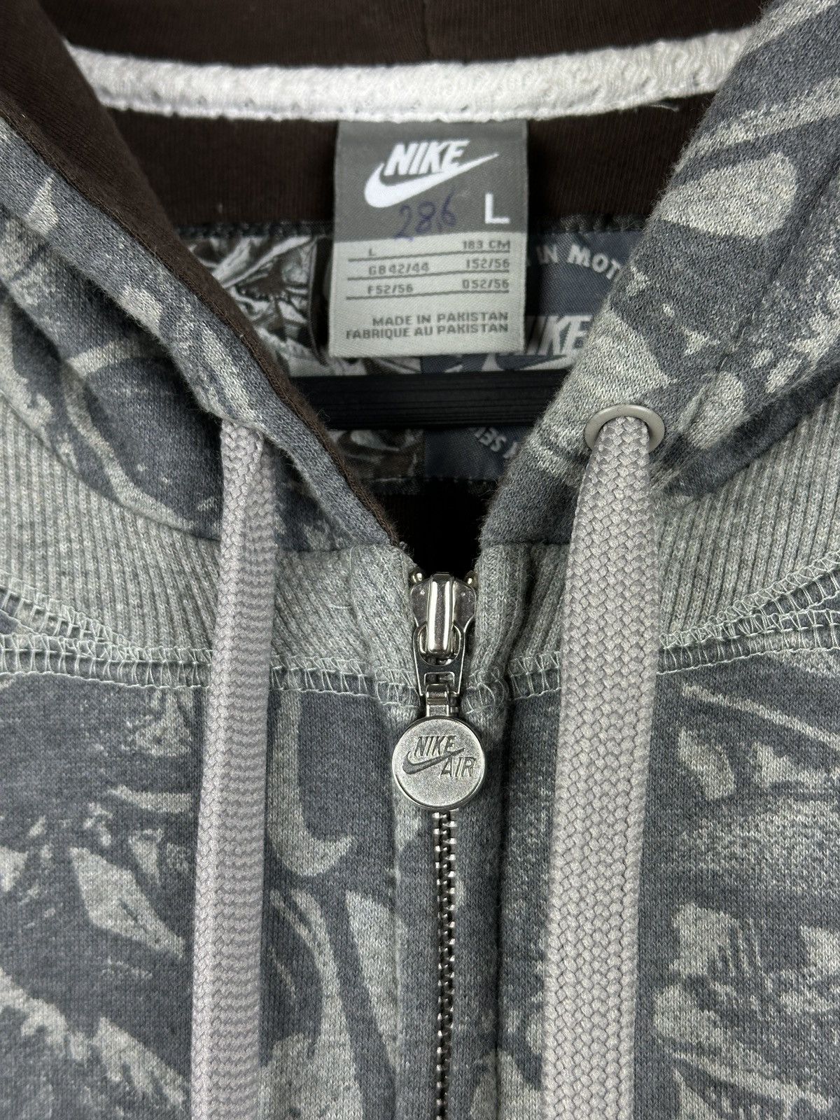Nike × Vintage Vintage Y2K Nike Baggy Multilogo Zip Up Hoodie Size US L / EU 52-54 / 3 - 5 Thumbnail