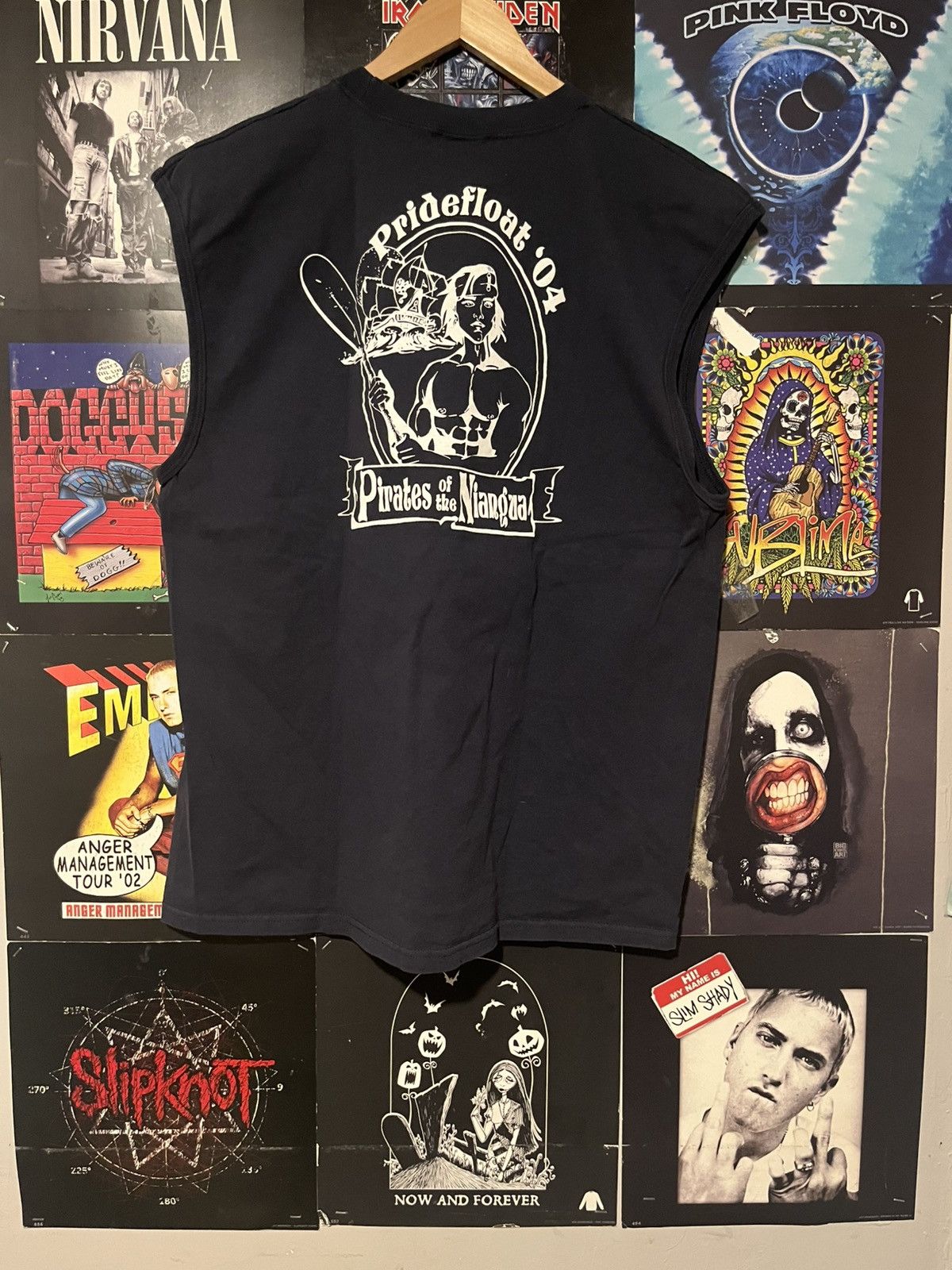Anvil × Vintage Vintage Y2K 2000’s 2004 Pirates Pridefloat sleeveless shirt Size US L / EU 52-54 / 3 - 6 Thumbnail