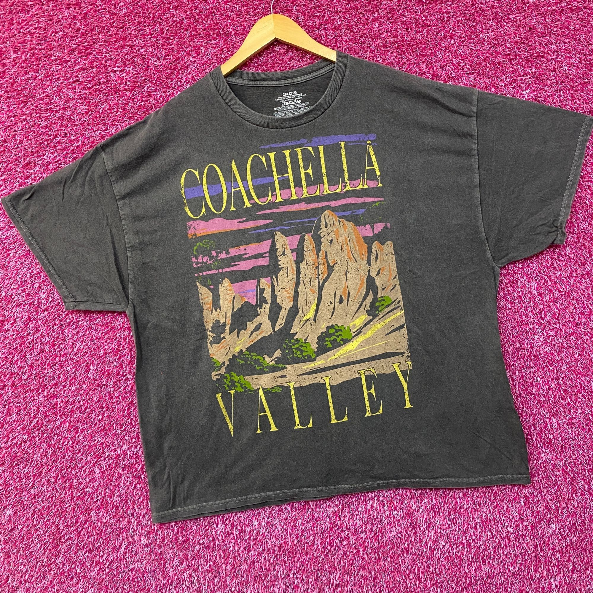 Coachella Coachella Valley Vintage-Style Graphic Design T-Shirt 2XL Size US XXL / EU 58 / 5 - 3 Thumbnail