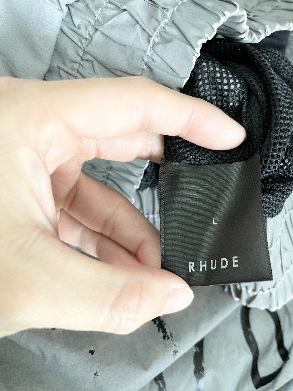 Rhude STEAL! 2010s Rhude Jumbo Logo Shorts (L) Size US 34 / EU 50 - 9 Thumbnail