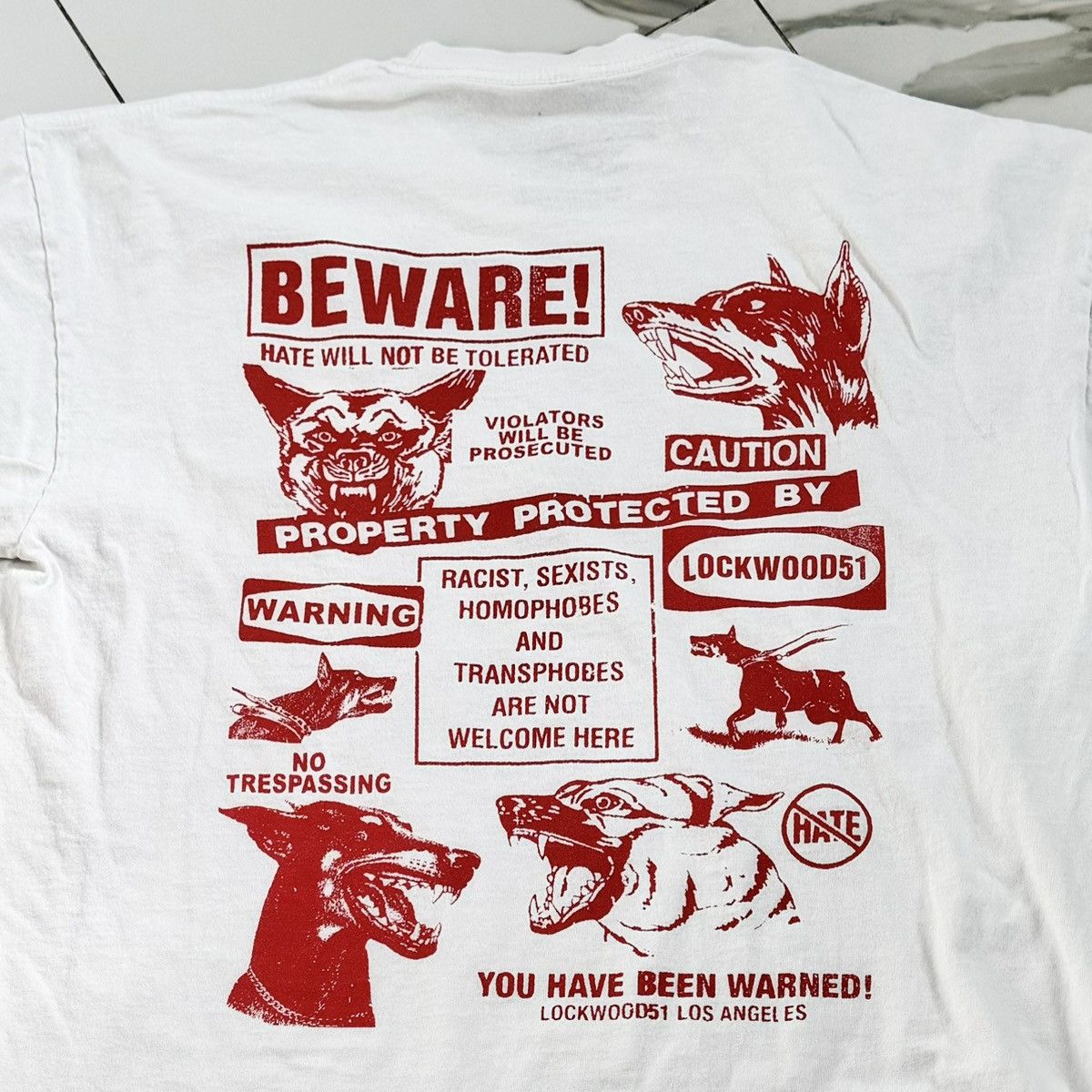 Vintage LOCKWOOD51 ANTI RACISM ART TEE! Size US L / EU 52-54 / 3 - 6 Thumbnail
