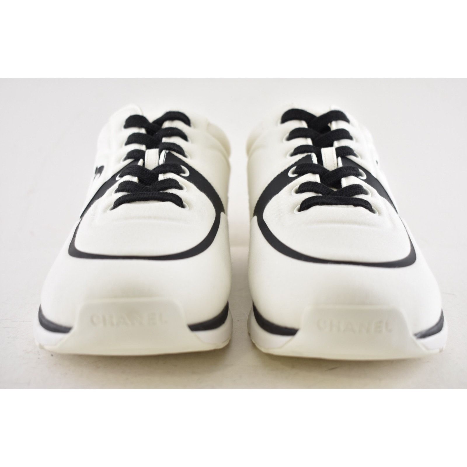 Chanel Chanel 20C Men White Black Neoprene CC Logo Low Top Size US 11 / EU 44 - 7 Thumbnail