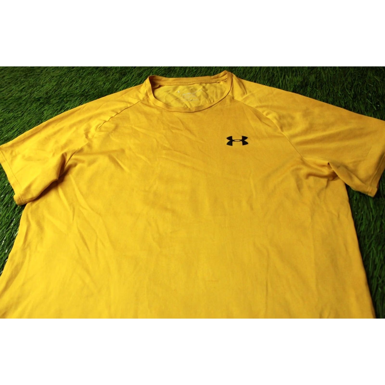 Under Armour Under Armour Tech Tee Shirt Mens L Yellow 100% Polyester Short Sleeve 2020 Classic Fit Training Jersey Shirt Size US L / EU 52-54 / 3 - 2 Thumbnail
