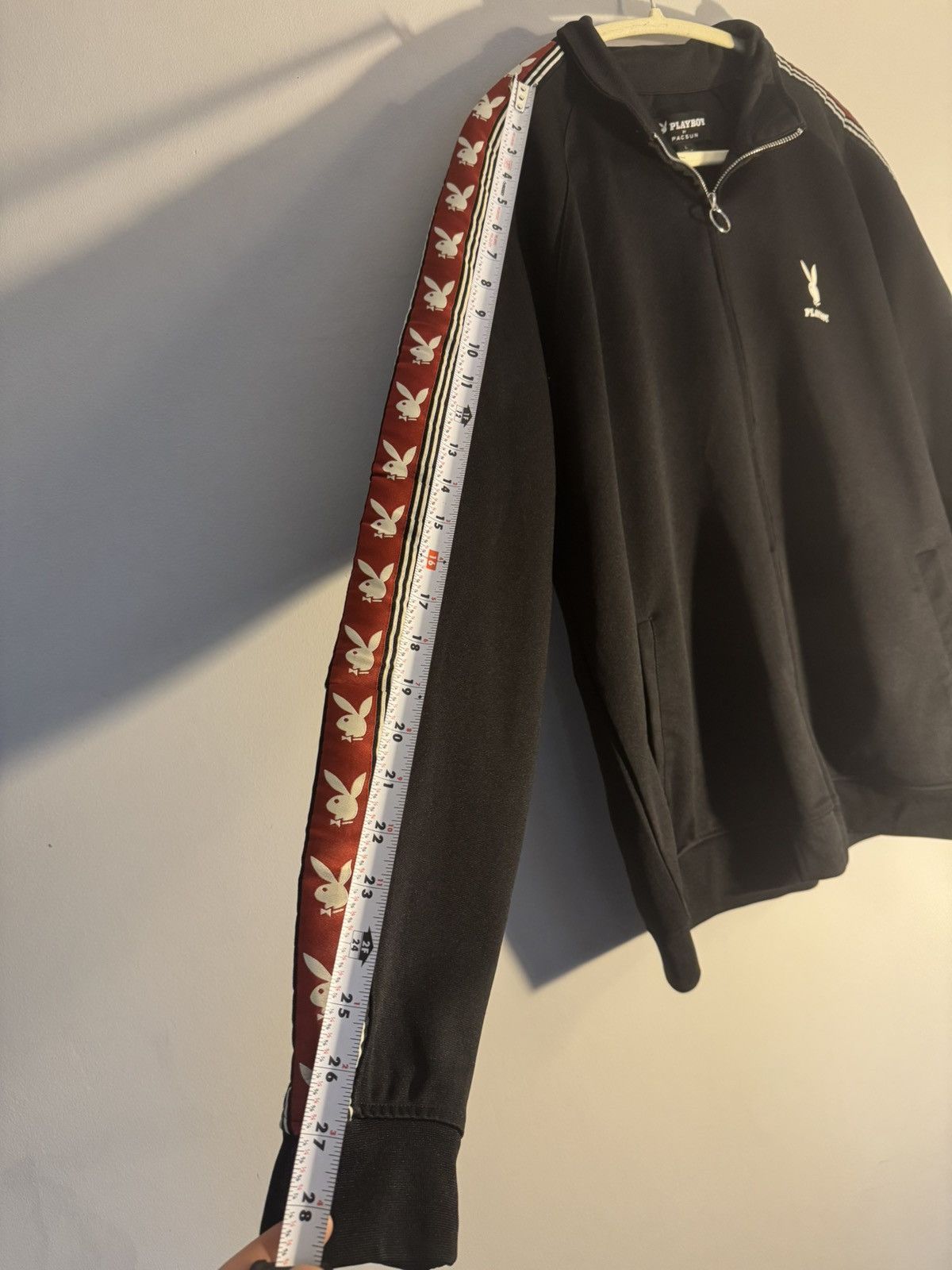 Pacsun × Playboy Playboy x Pacsun Tracktop Size US L / EU 52-54 / 3 - 4 Thumbnail