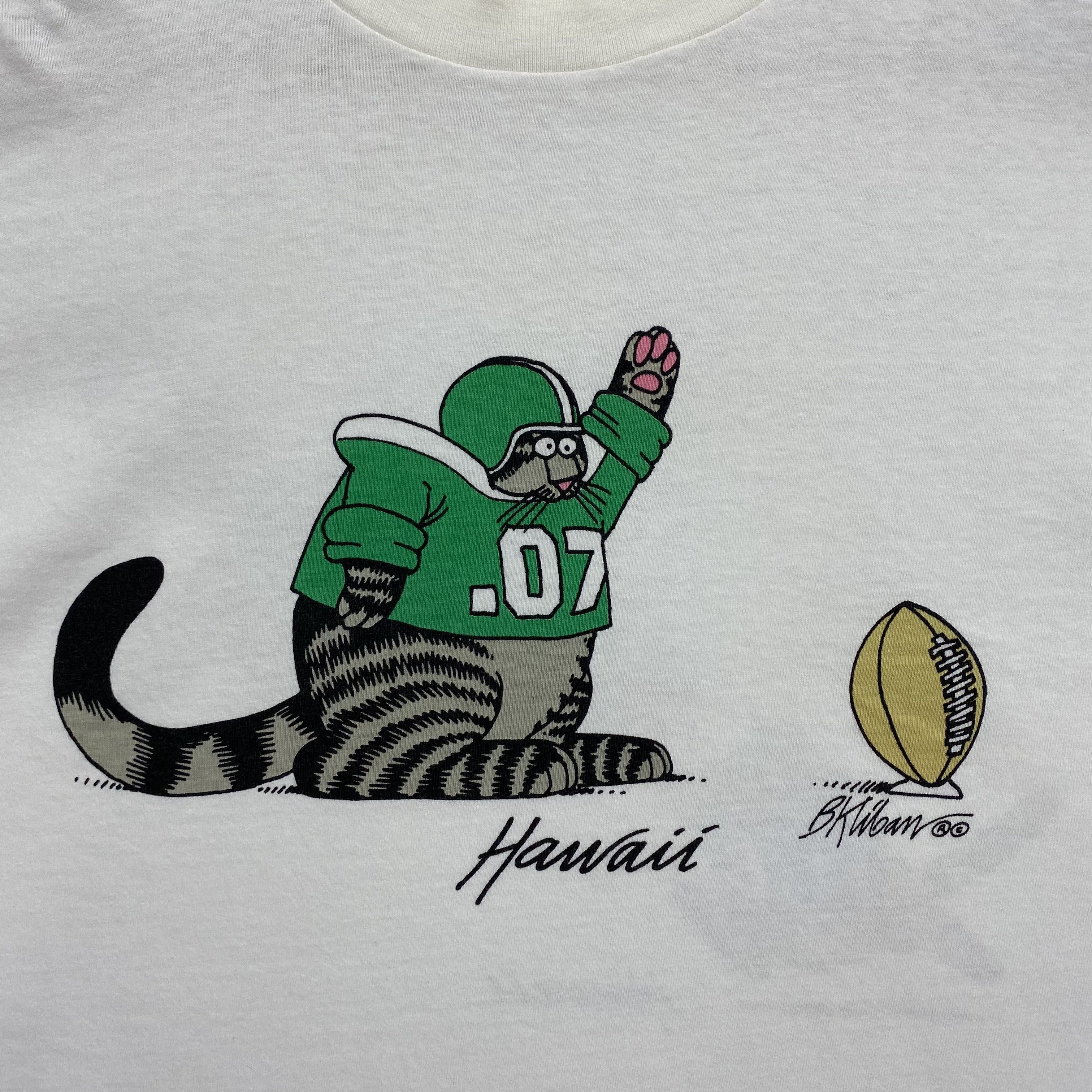 Vintage Vintage 80s Crazy Shirts Tshirts BKLiban Hawaii Football Tee Size US L / EU 52-54 / 3 - 5 Thumbnail