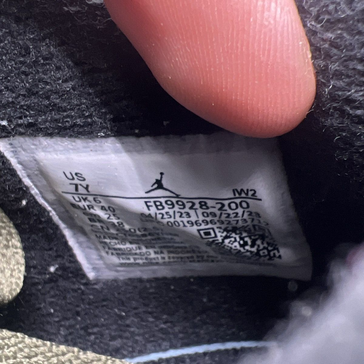 Jordan Brand Air Jordan 4 craft olive Size US 7 / EU 40 - 8 Thumbnail