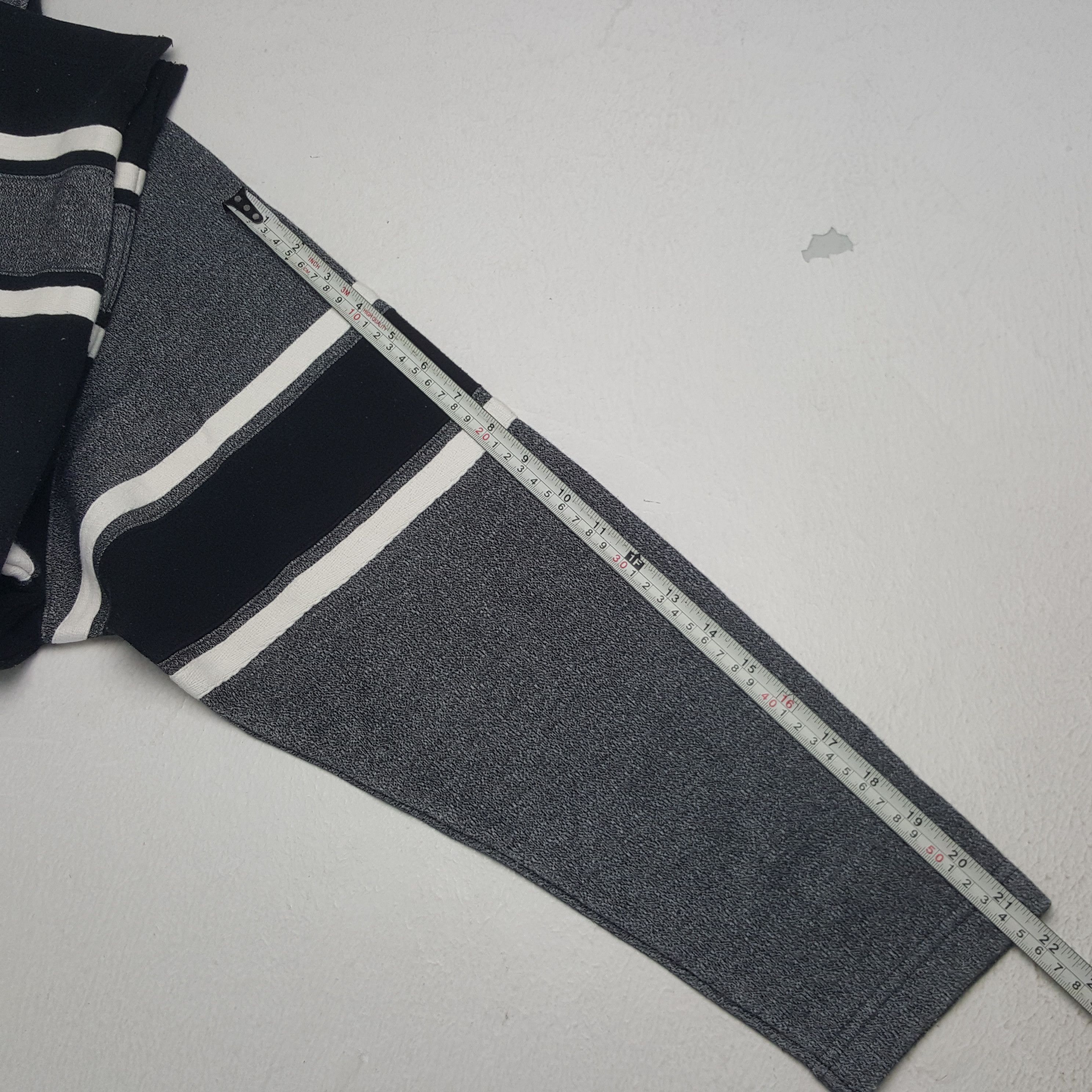Converse × Vintage Vintage Converse Spell Out Half Zipper Sweatshirt Size US L / EU 52-54 / 3 - 8 Thumbnail