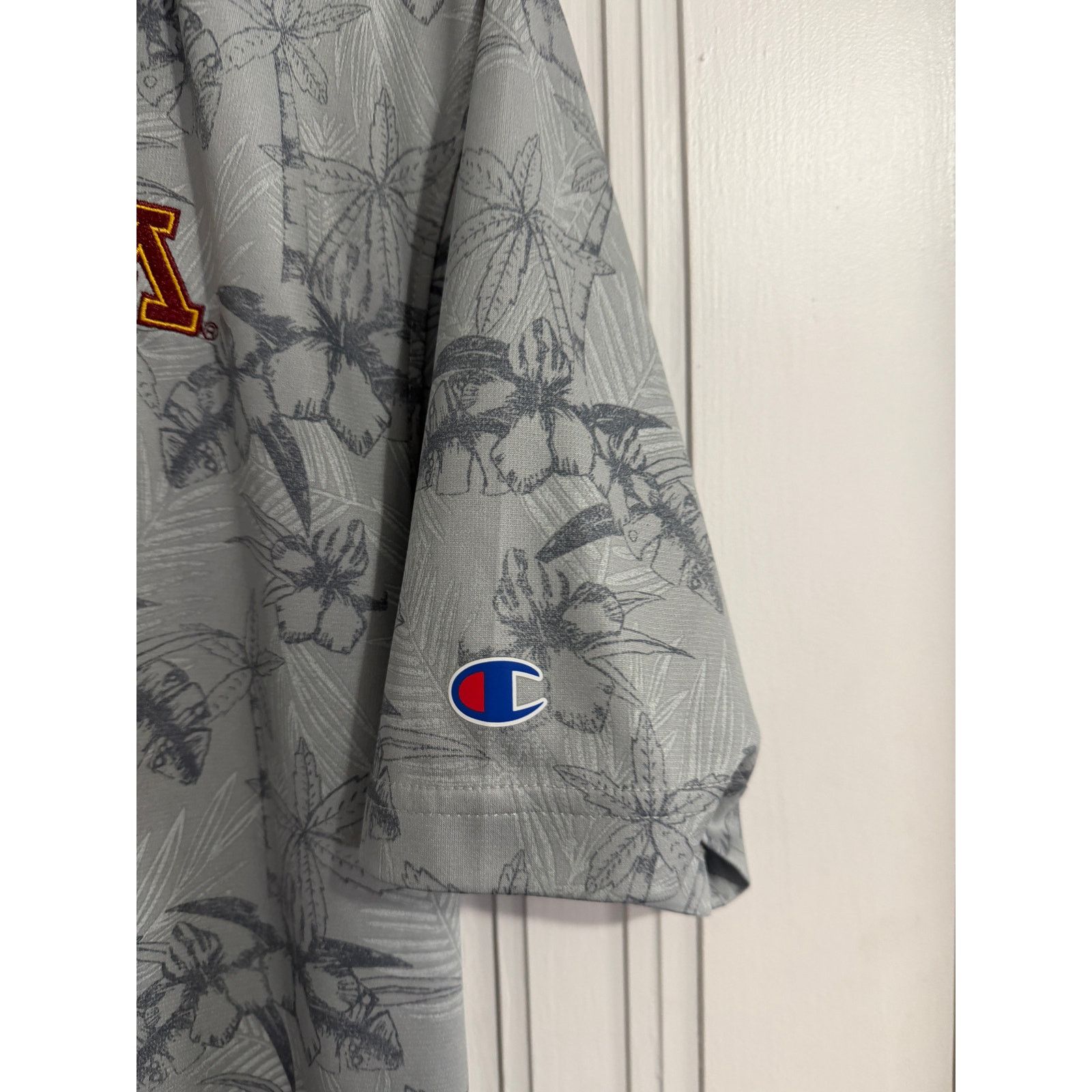 Champion Minnesota Gophers Gray Floral Print Polo Shirt Men's Size L Size US L / EU 52-54 / 3 - 4 Thumbnail