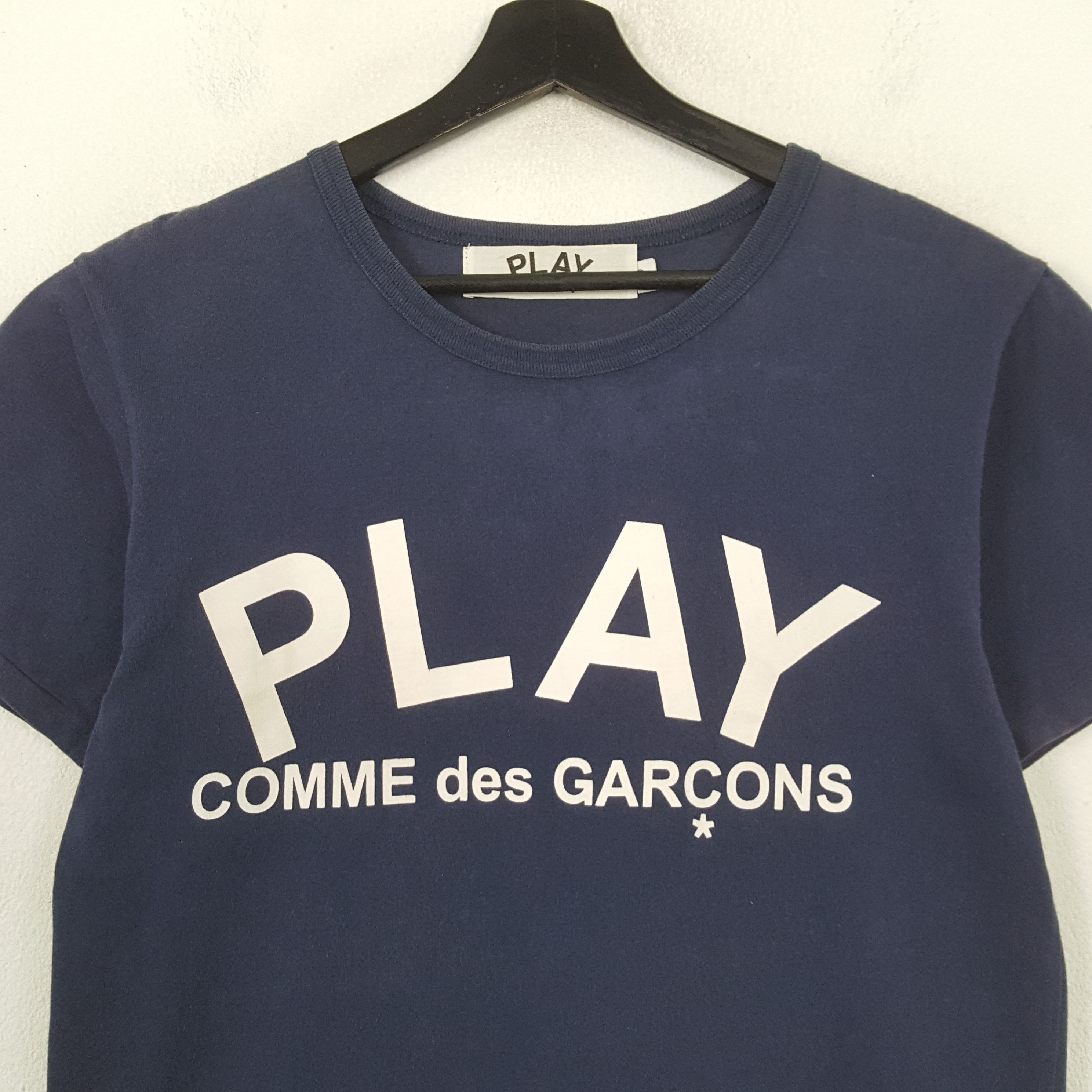 Comme des Garcons Comme Des Garcons Play Spellout Design Tshirt RR13 Size US M / EU 48-50 / 2 - 2 Thumbnail