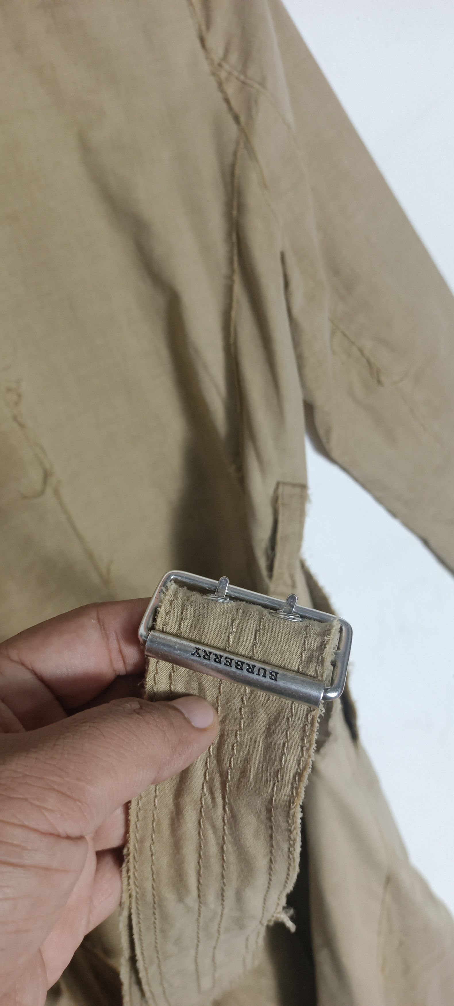 Burberry Design Rare 🔥Burberry Trench Coat design hairy thread Size US XS / EU 42 / 0 - 19 Thumbnail