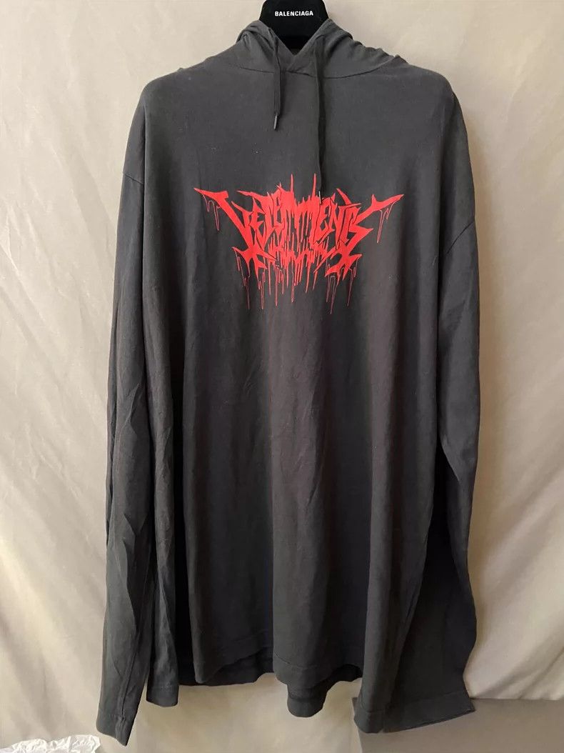 Vetements Vetements 18ss Blood Drops Sanskrit Slim hoodie 2506-Nextar Size US S / EU 44-46 / 1 - 1 Thumbnail