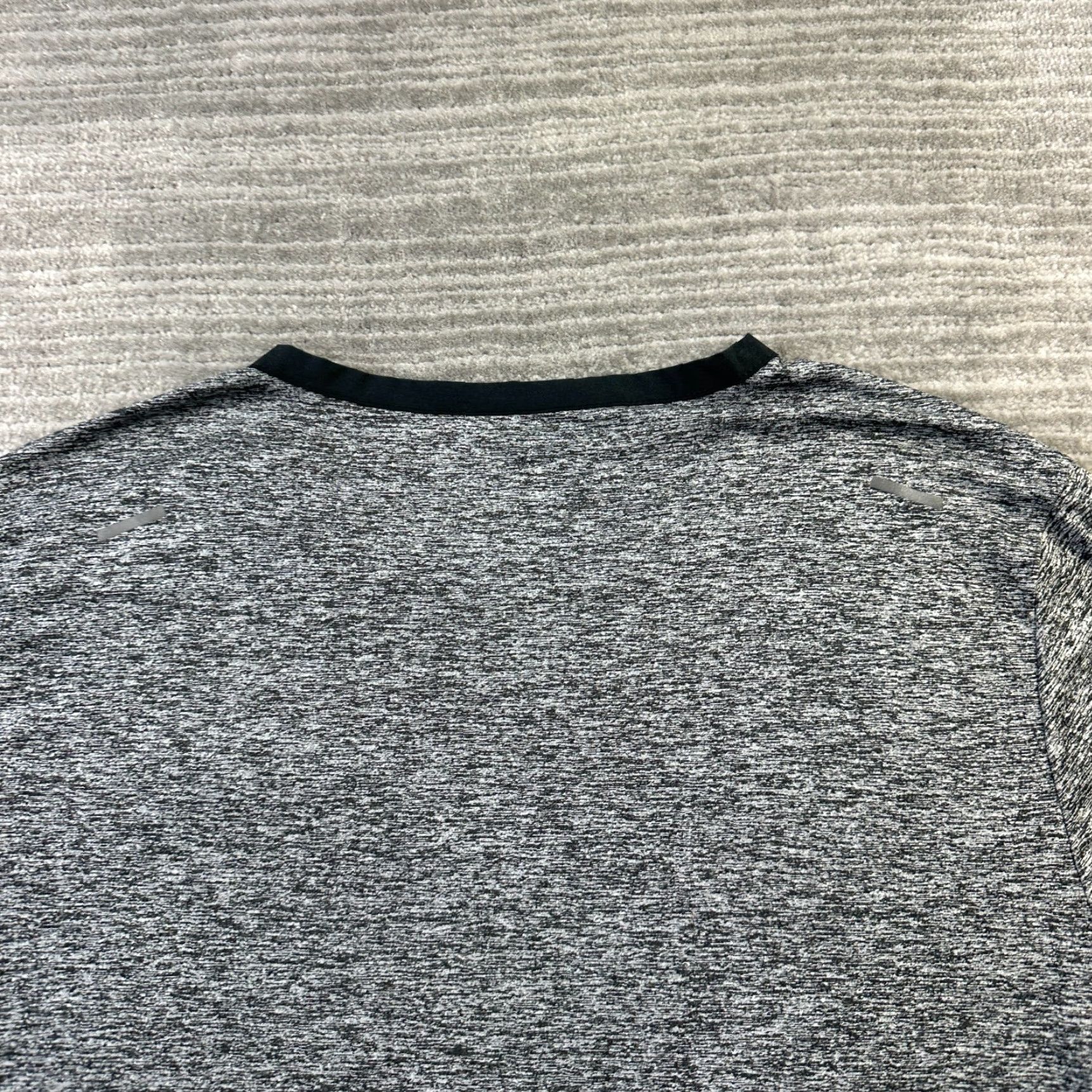 Nike Nike Shirt Mens Large Gray Dri Fit Rise 365 Running Gym Size US L / EU 52-54 / 3 - 5 Thumbnail